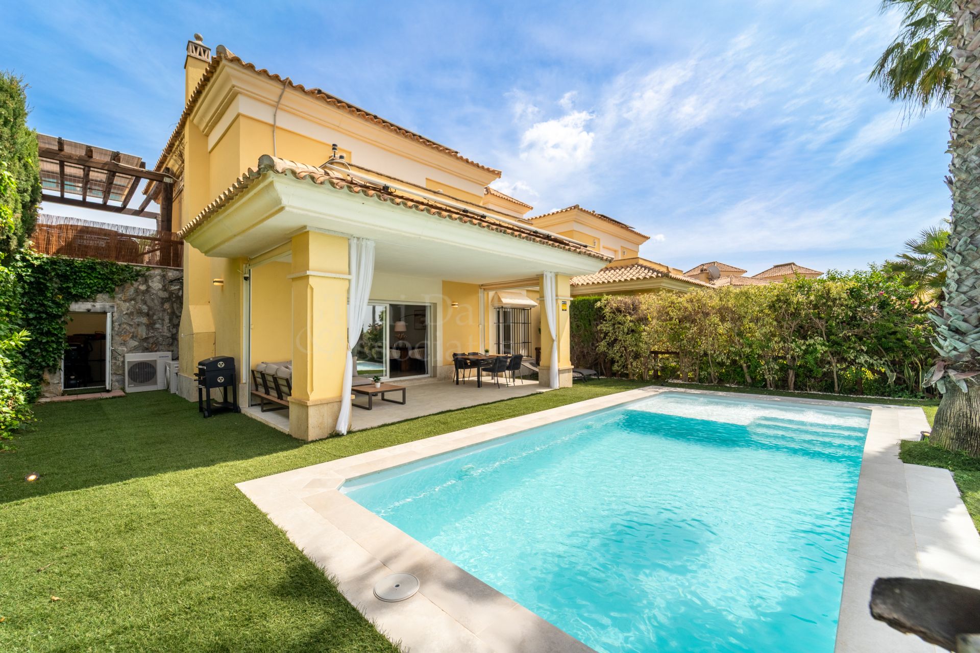 Semi Detached House in Santa Clara, Marbella