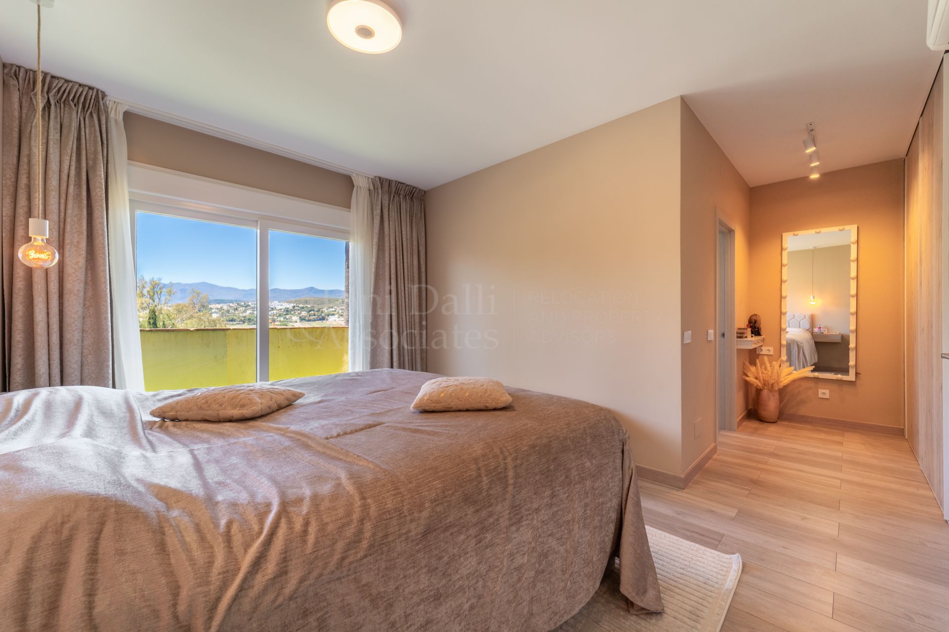 Town House in Atalaya, Estepona