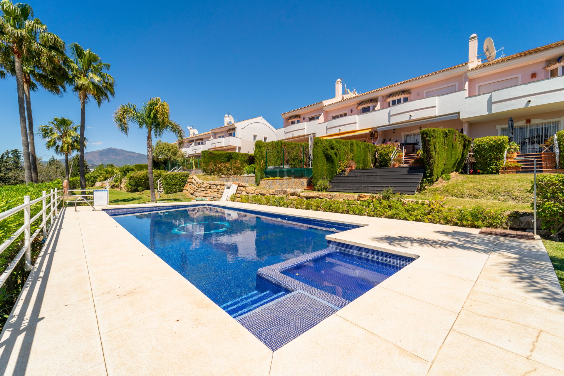 Town House in Atalaya, Estepona