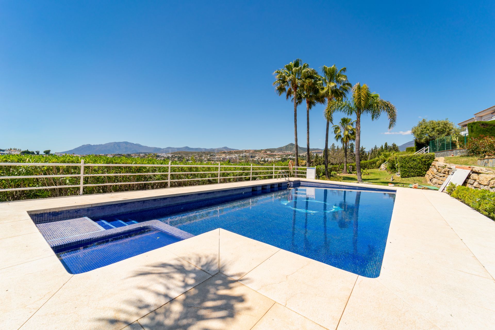 Town House in Atalaya, Estepona