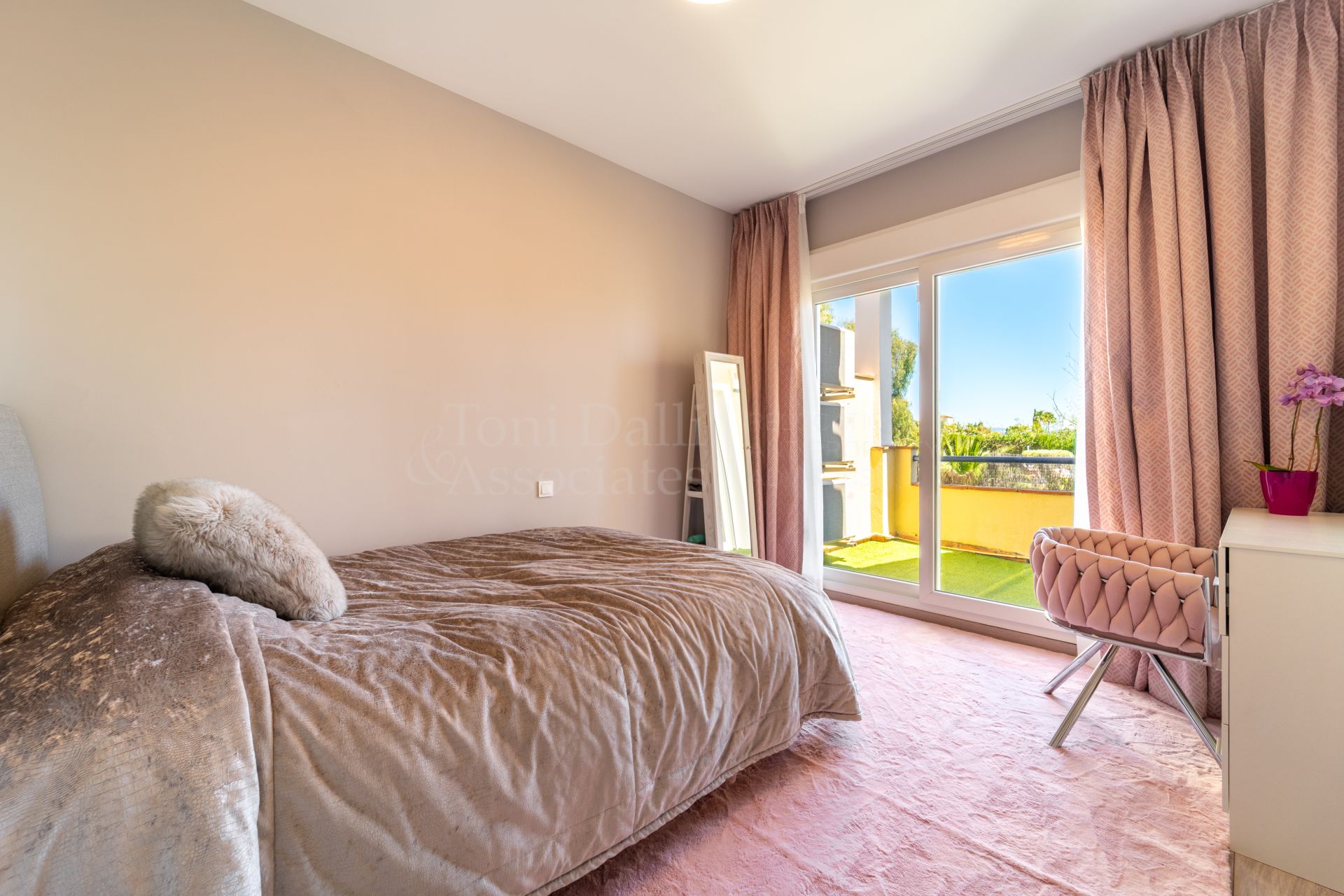 Town House in Atalaya, Estepona