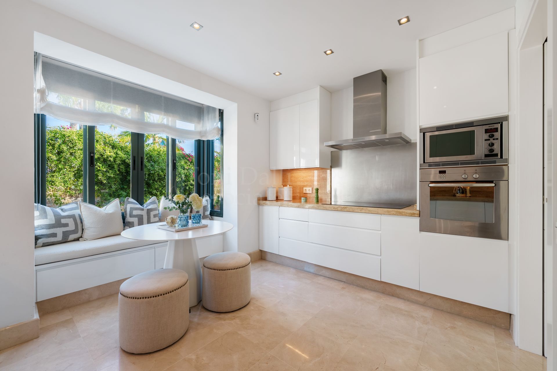 Villa in Haza del Conde, Marbella