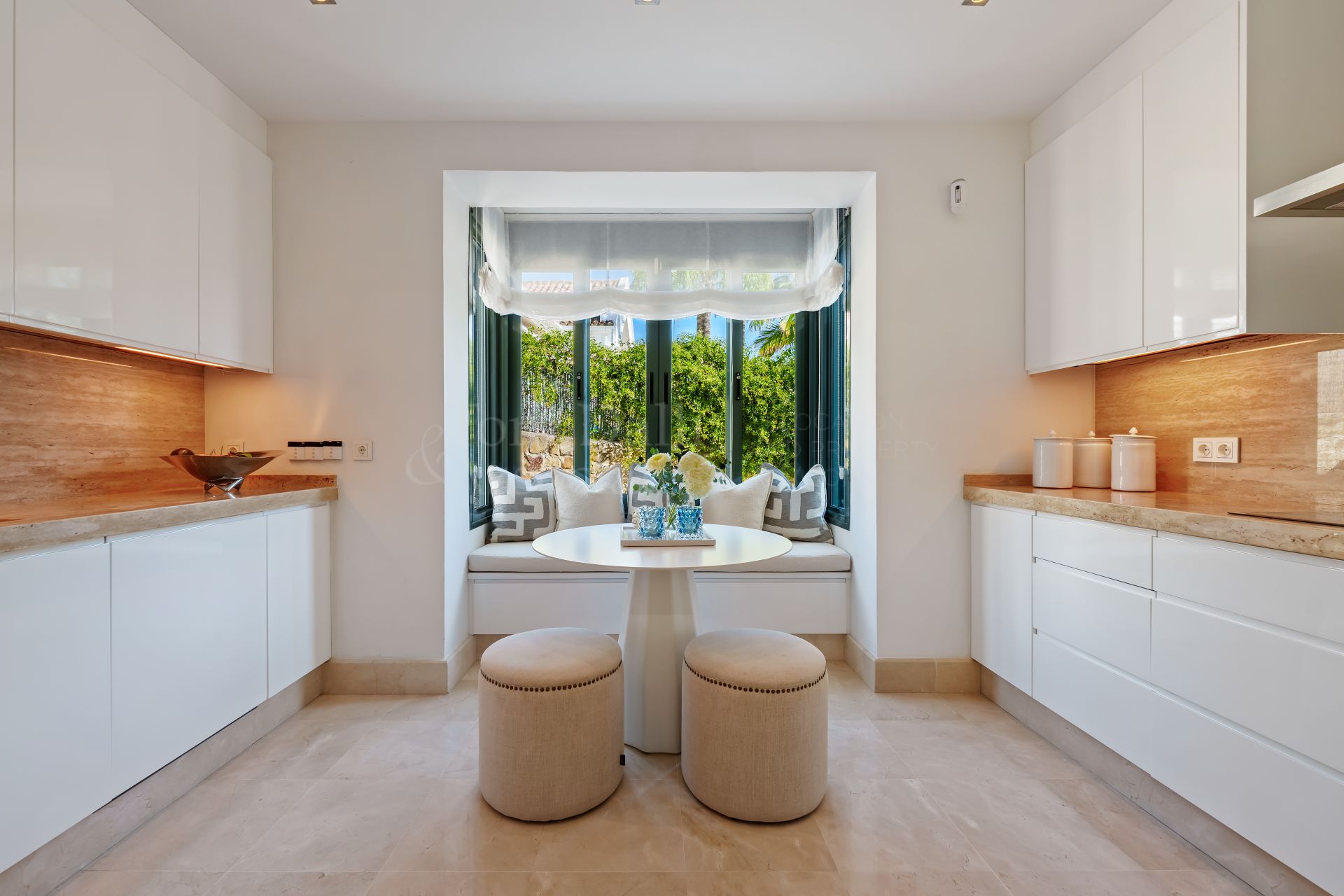 Villa in Haza del Conde, Marbella