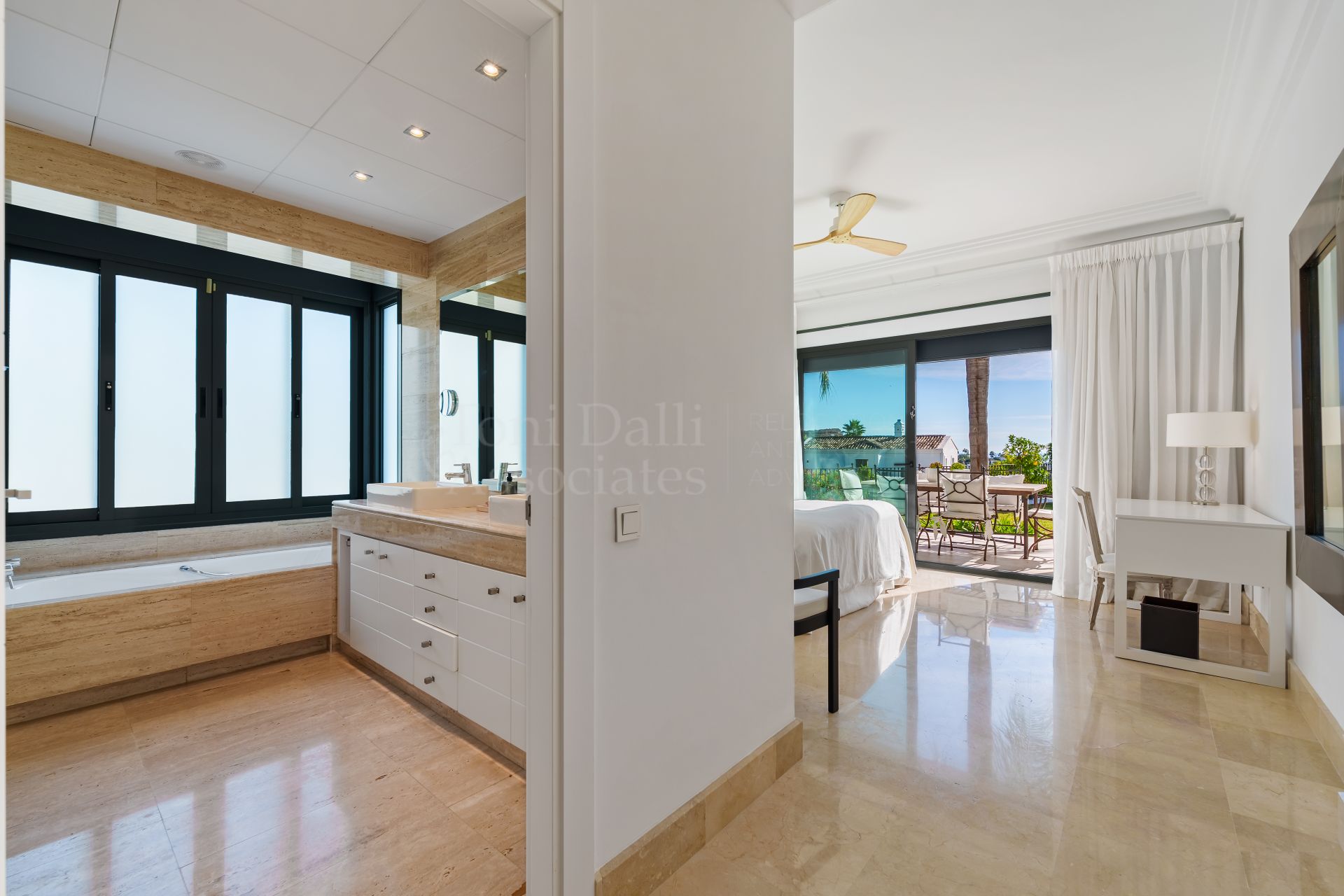 Villa in Haza del Conde, Marbella