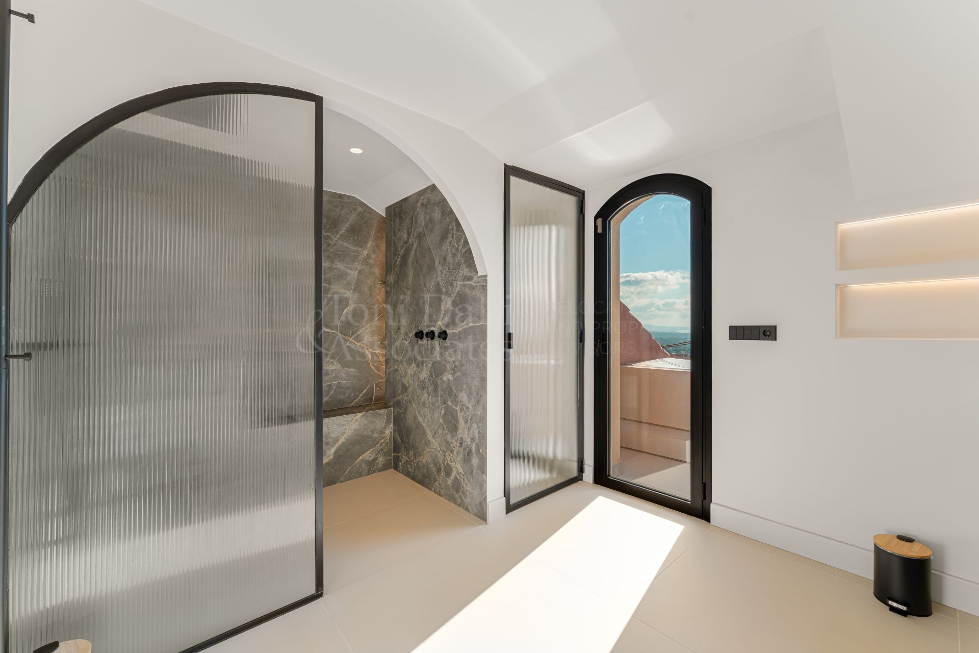 Duplex Penthouse in Monte Halcones, Benahavis