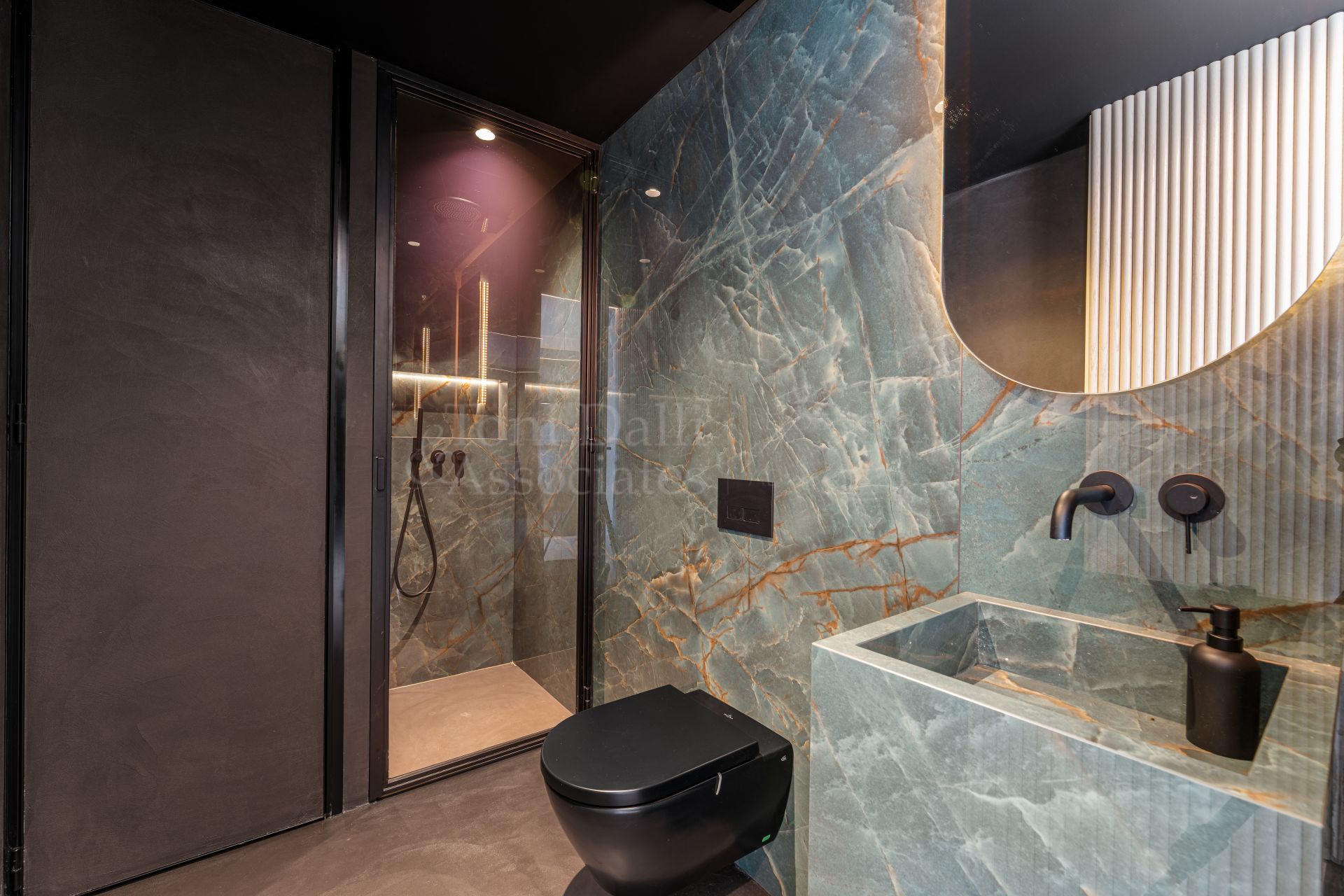 Duplex Penthouse in Monte Halcones, Benahavis