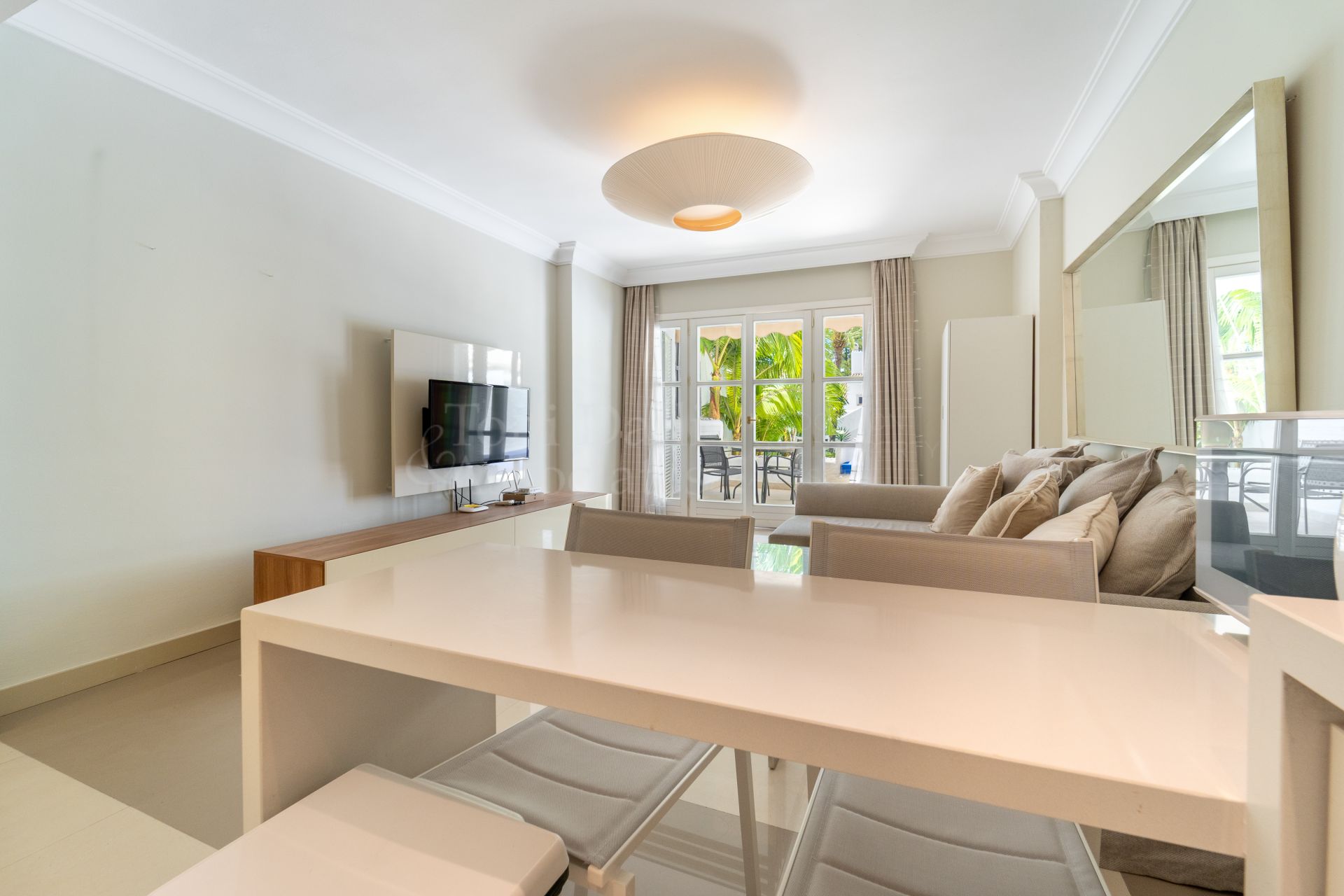 Apartment in Hotel Puente Romano, Marbella