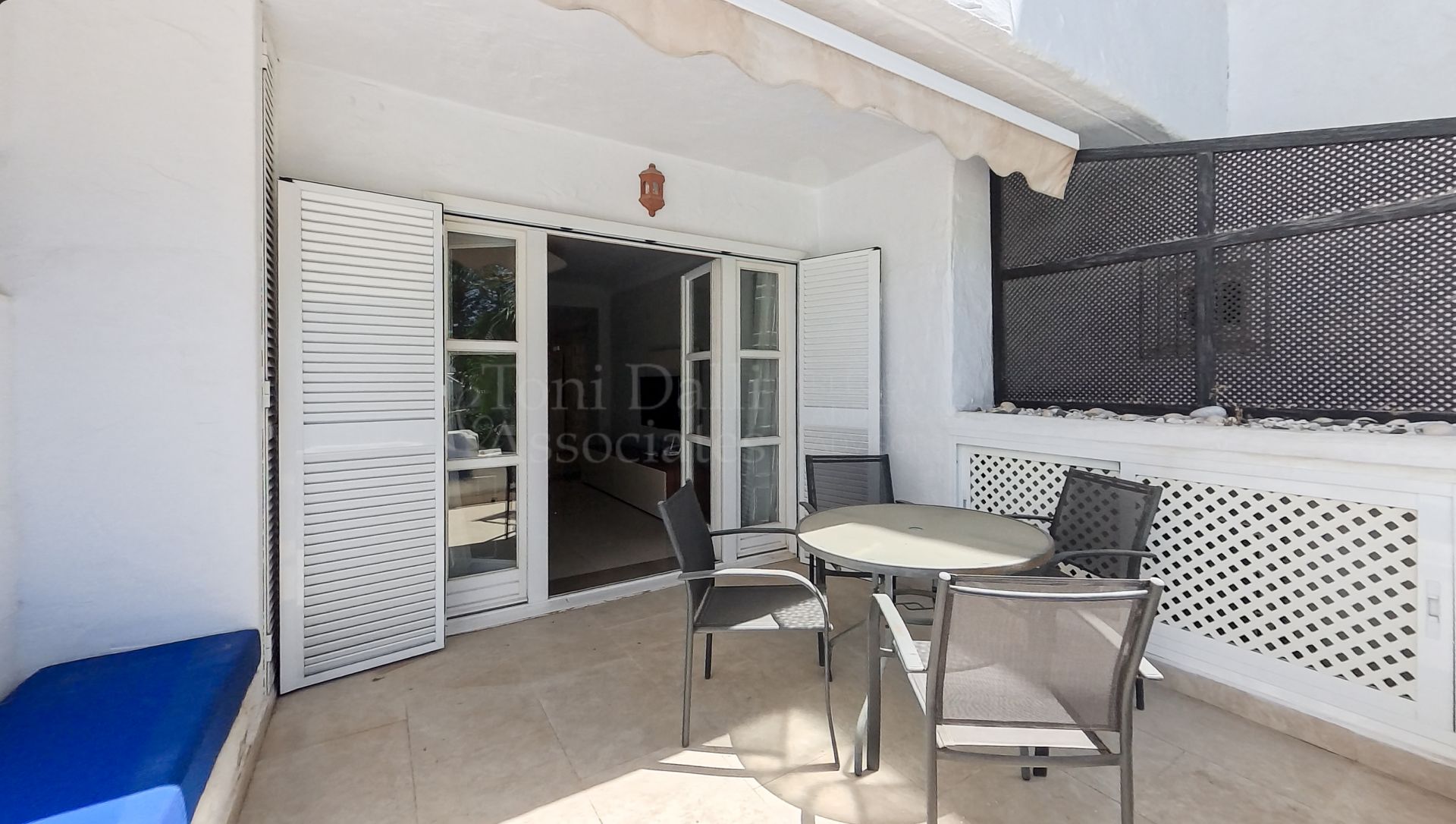 Apartment in Hotel Puente Romano, Marbella