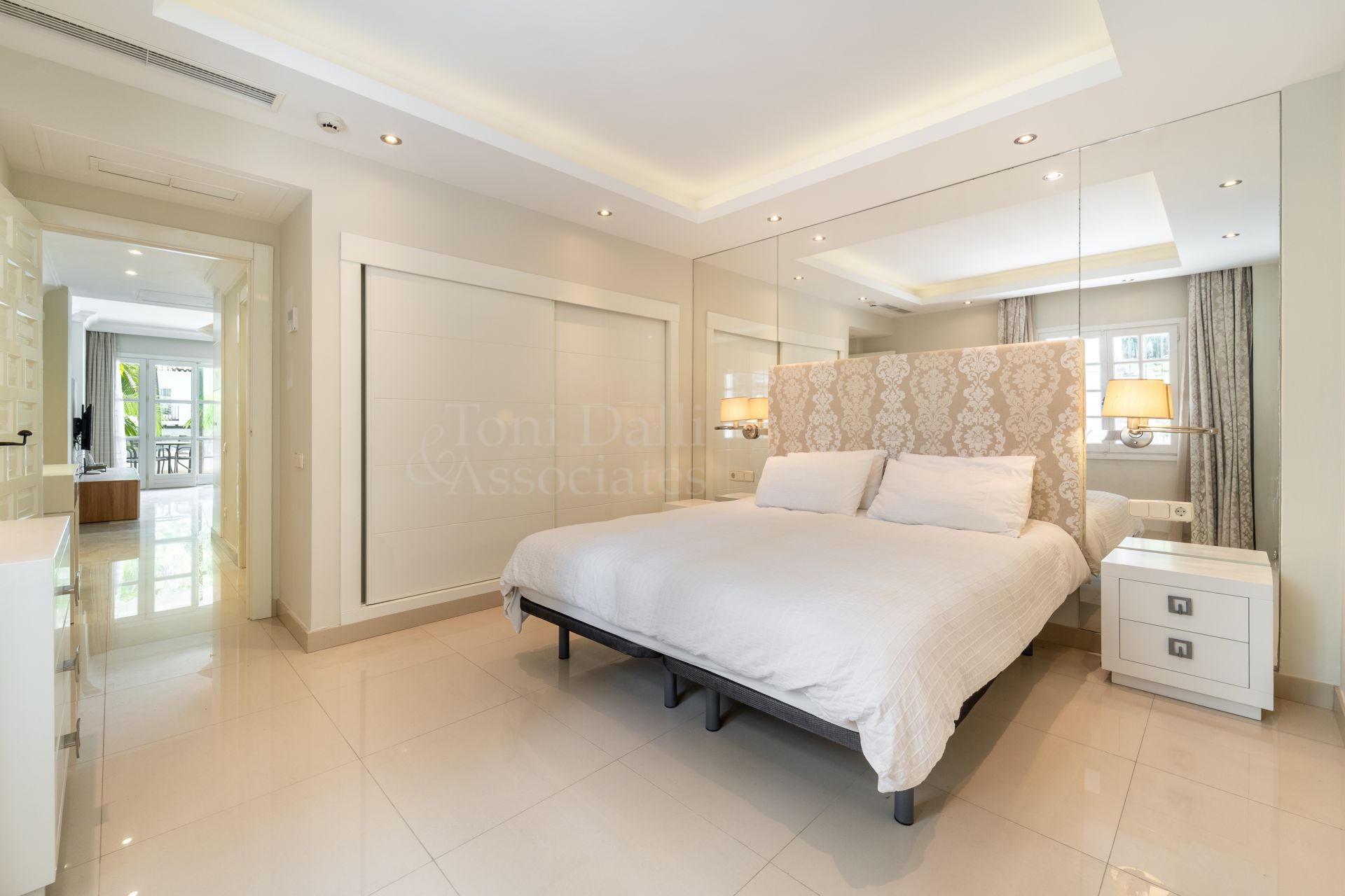 Apartment in Hotel Puente Romano, Marbella