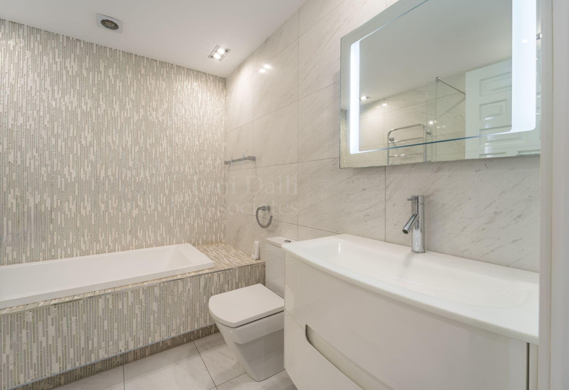 Apartment in Hotel Puente Romano, Marbella
