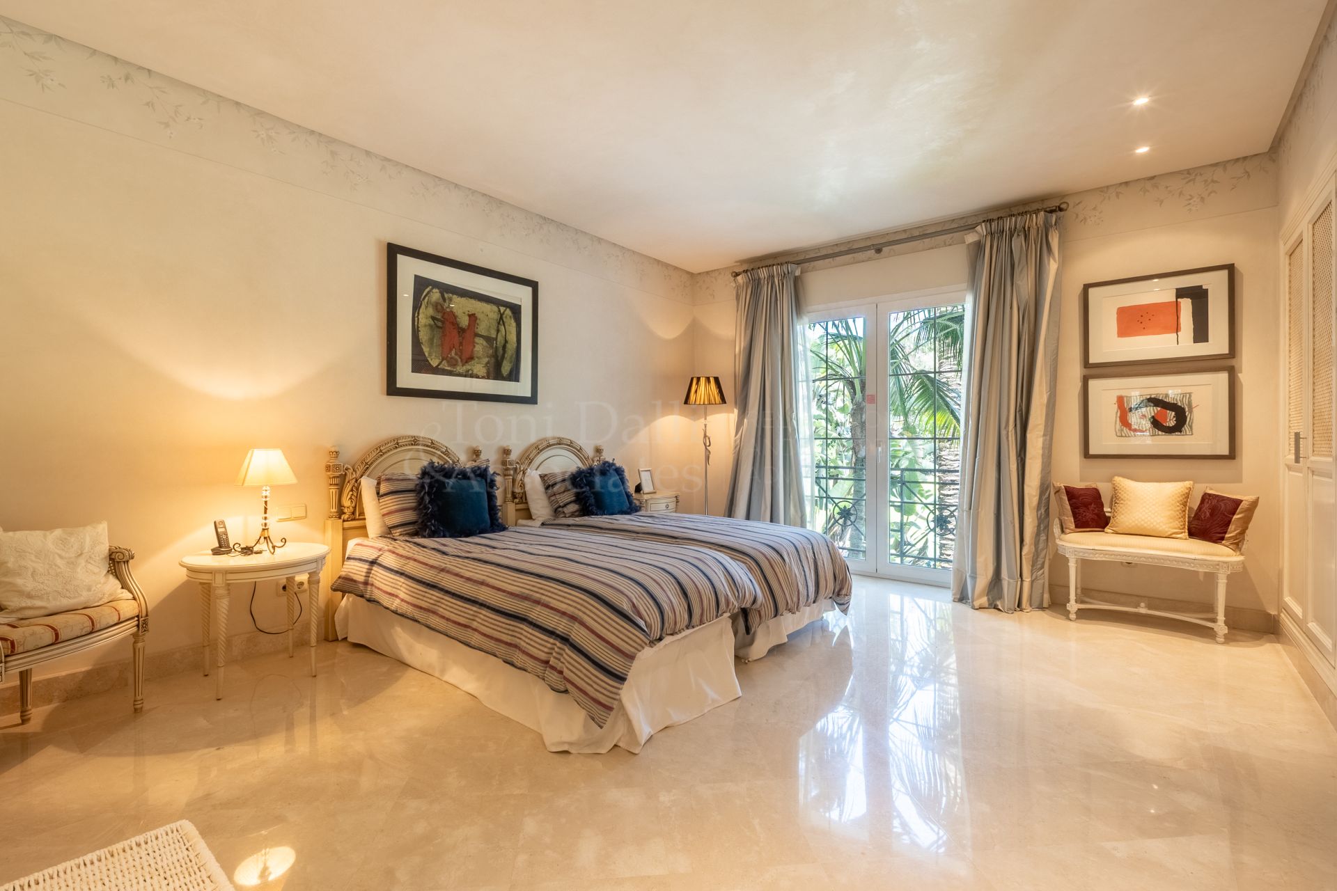 Apartment in Terrazas de Puente Romano, Marbella