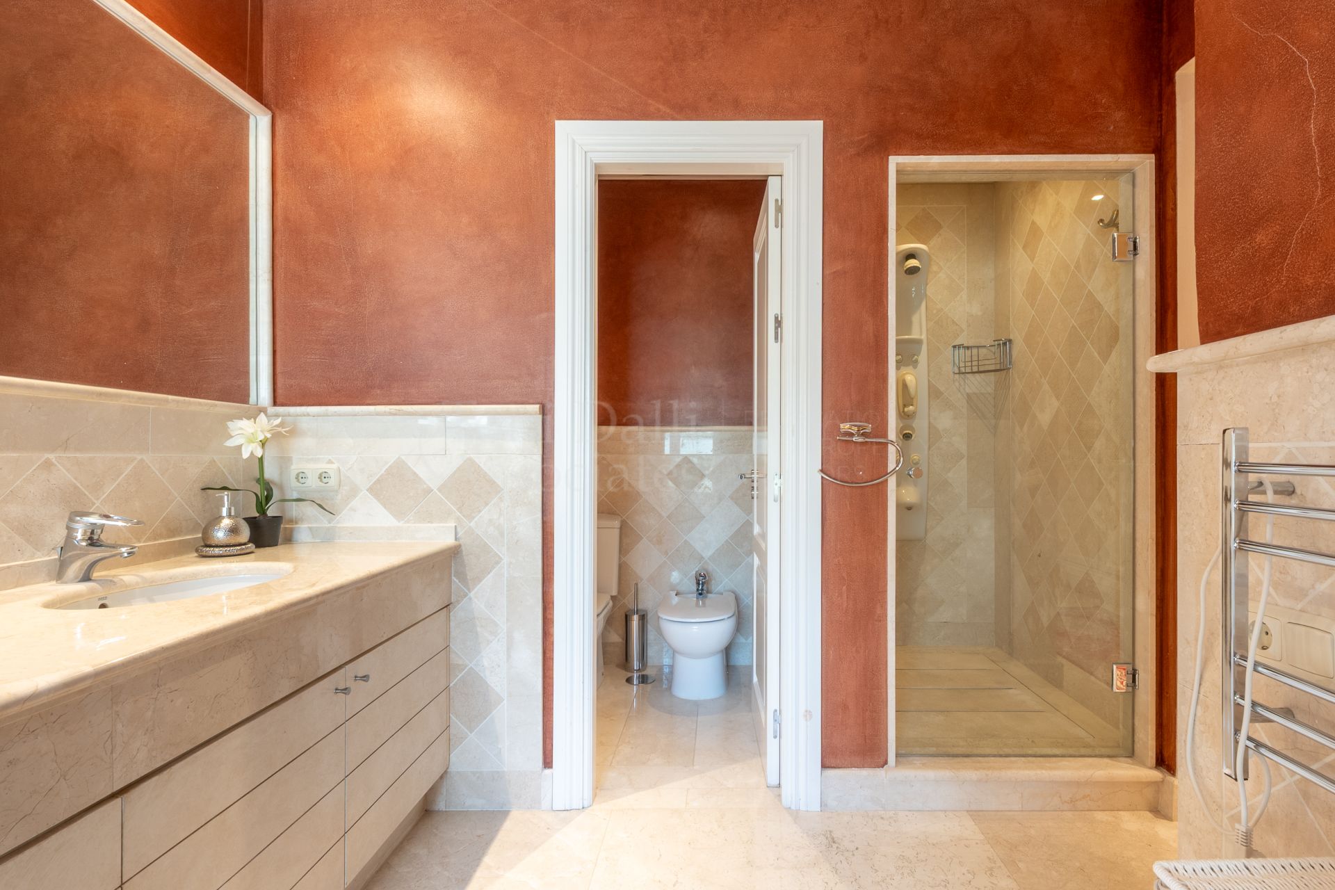 Apartment in Terrazas de Puente Romano, Marbella
