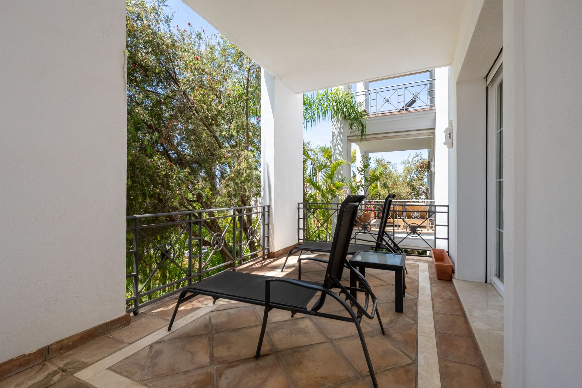 Apartment in Terrazas de Puente Romano, Marbella