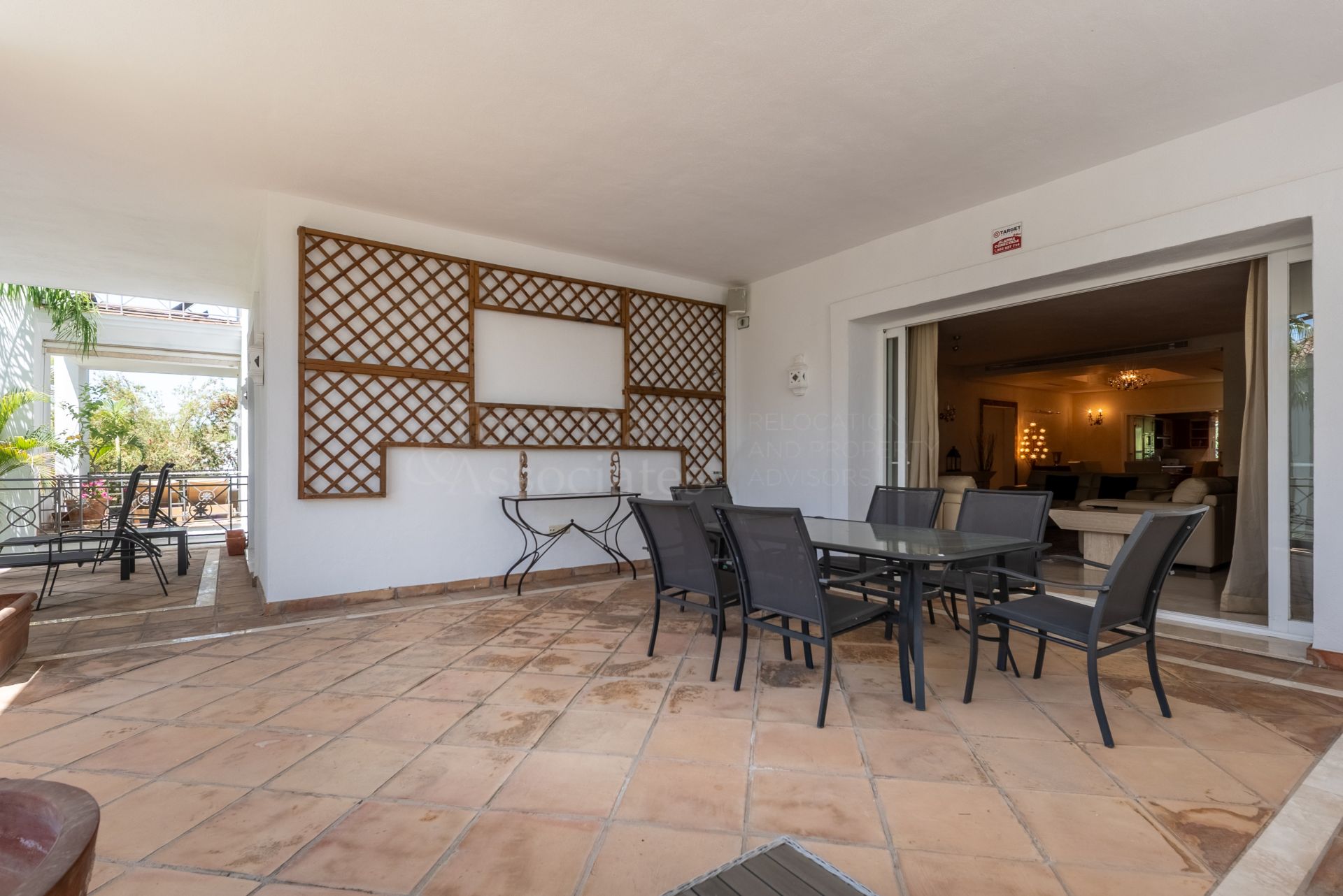 Apartment in Terrazas de Puente Romano, Marbella