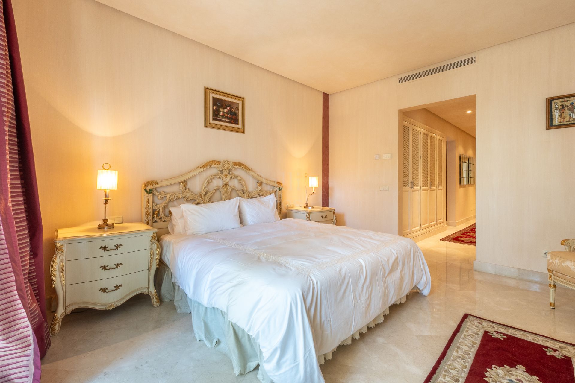 Apartment in Terrazas de Puente Romano, Marbella