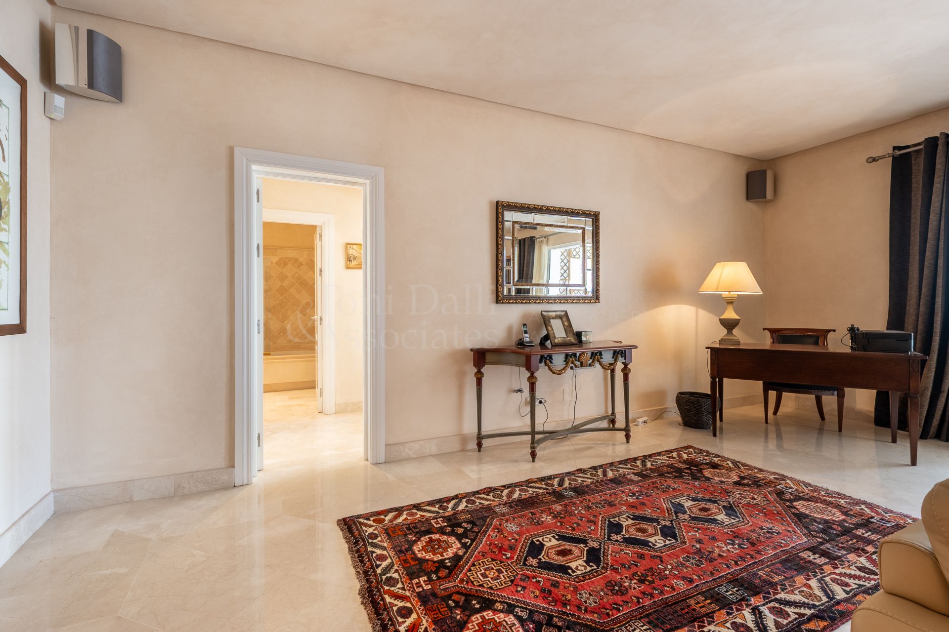 Apartment in Terrazas de Puente Romano, Marbella