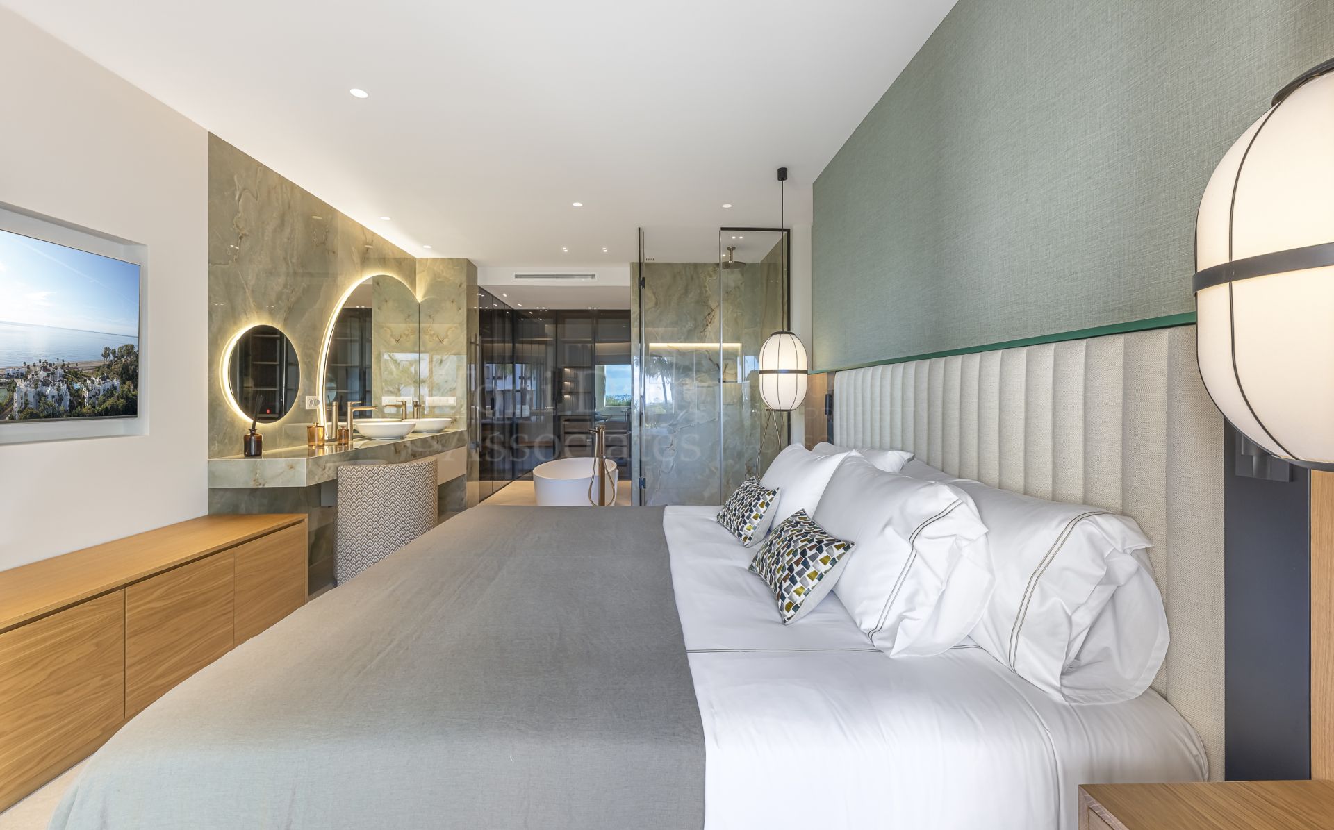 Apartment in Bahía del Velerín, Estepona