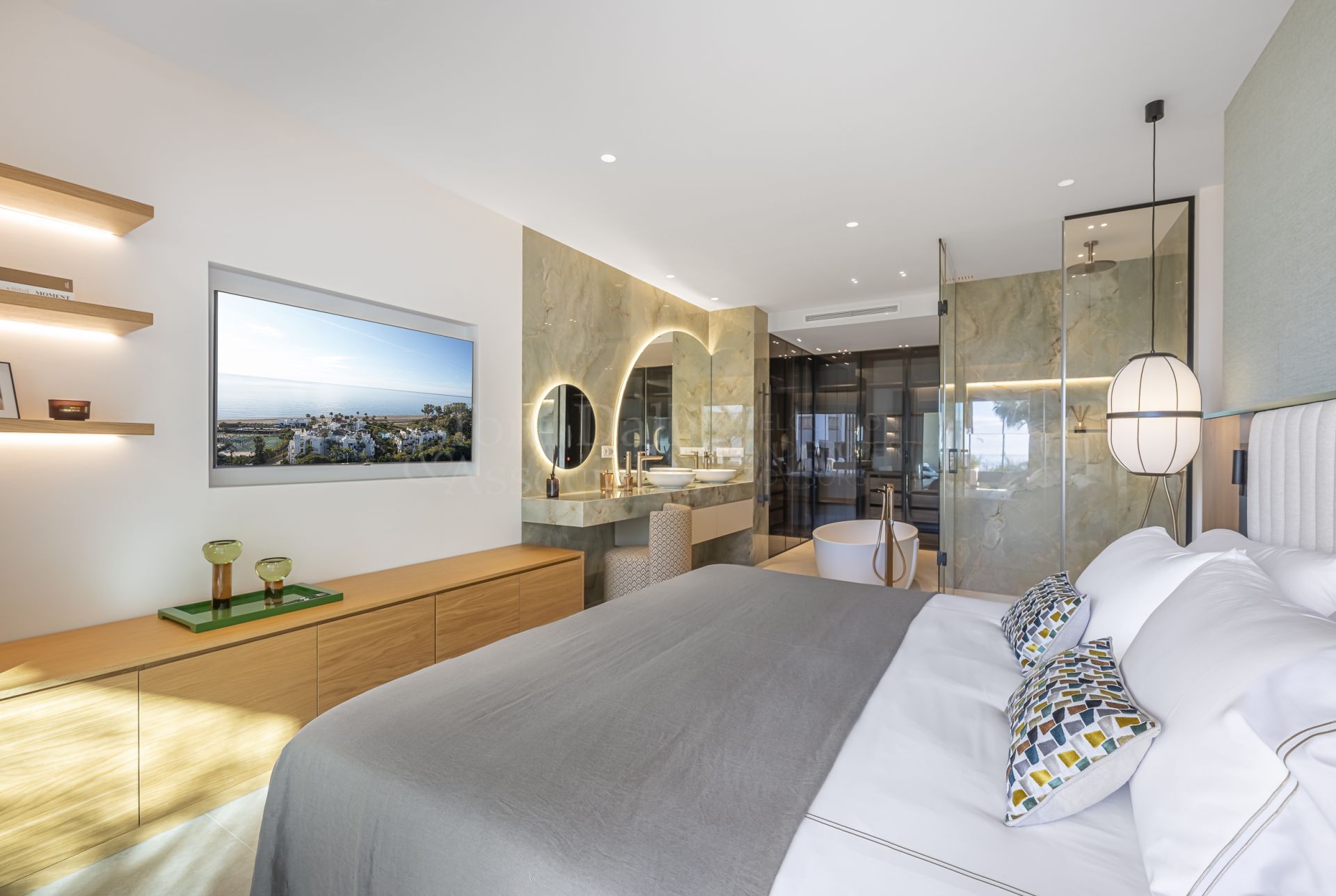 Apartment in Bahía del Velerín, Estepona