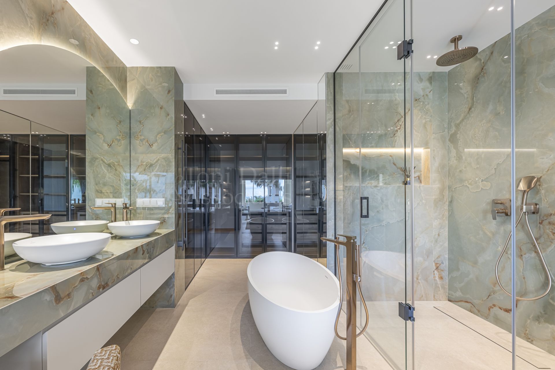 Apartment in Bahía del Velerín, Estepona