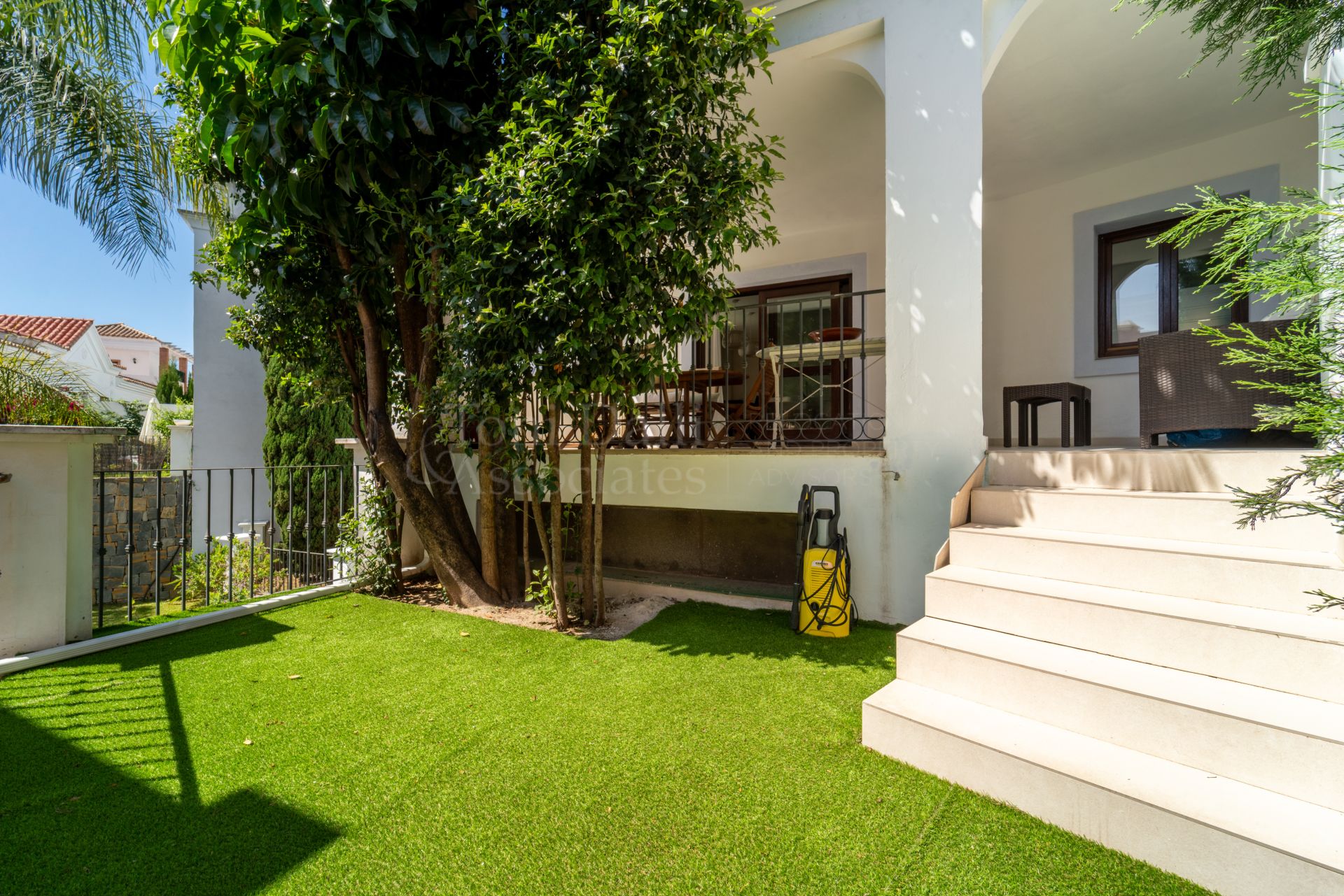 Semi Detached House in Paraiso Barronal, Estepona