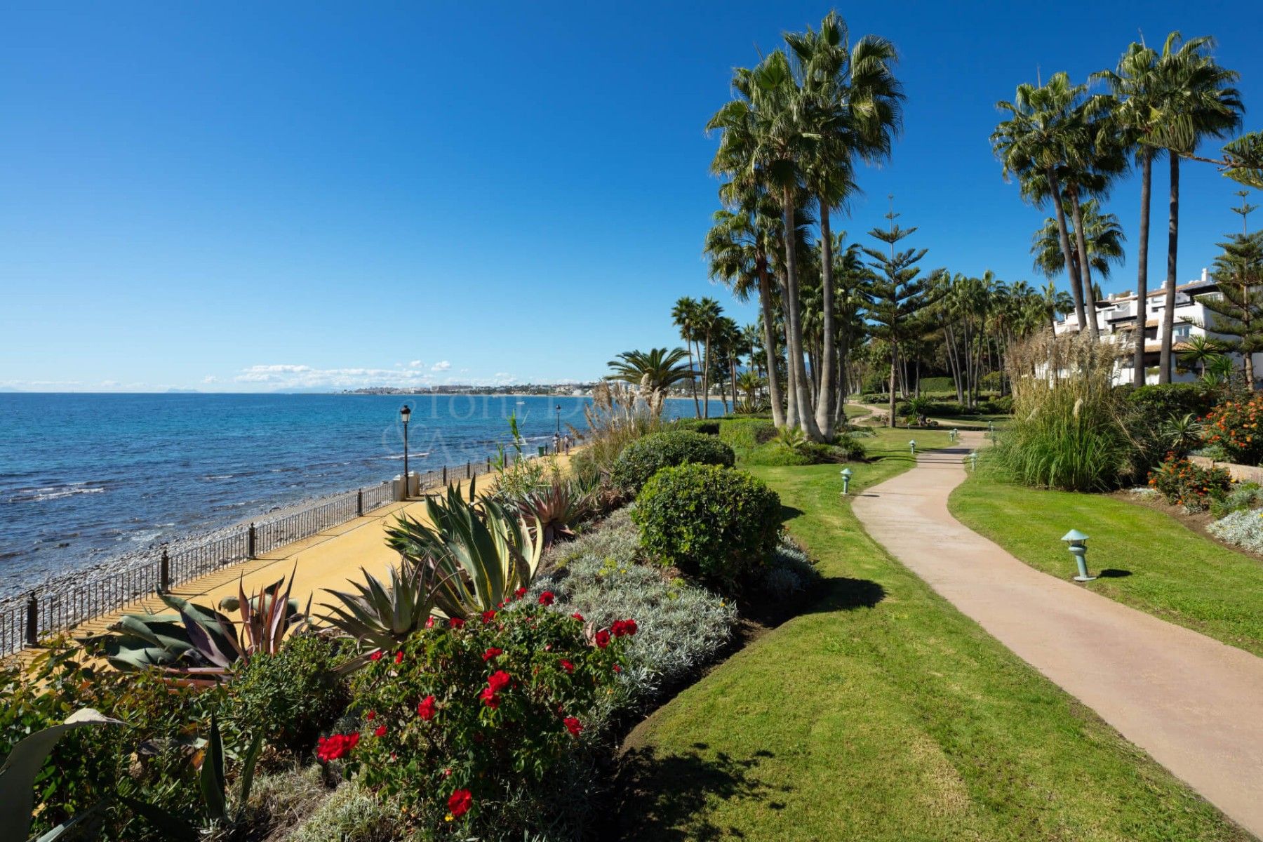 Ground Floor Apartment in Marina Puente Romano, Marbella