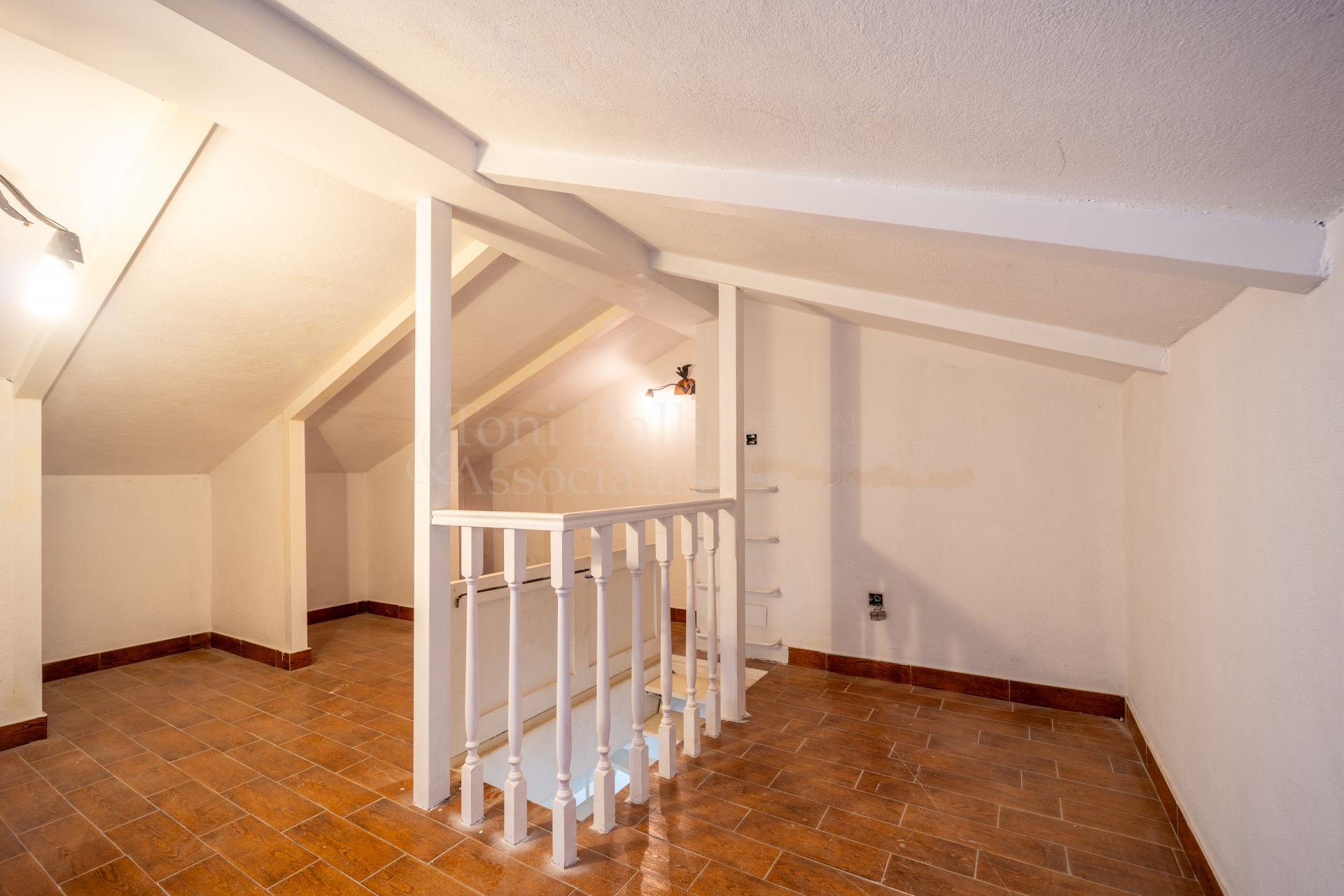 Town House in Azalea Beach, Marbella
