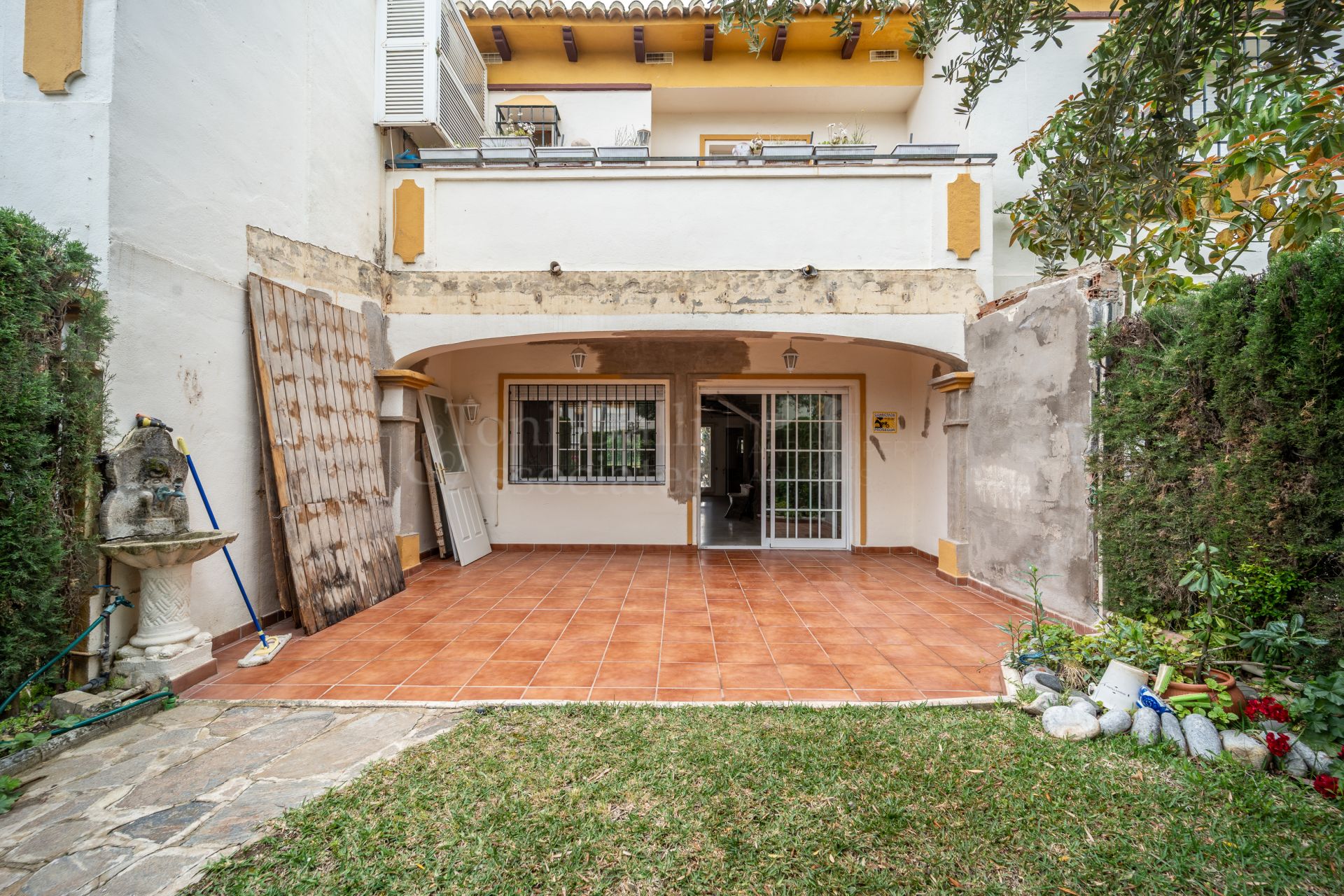 Town House in Azalea Beach, Marbella