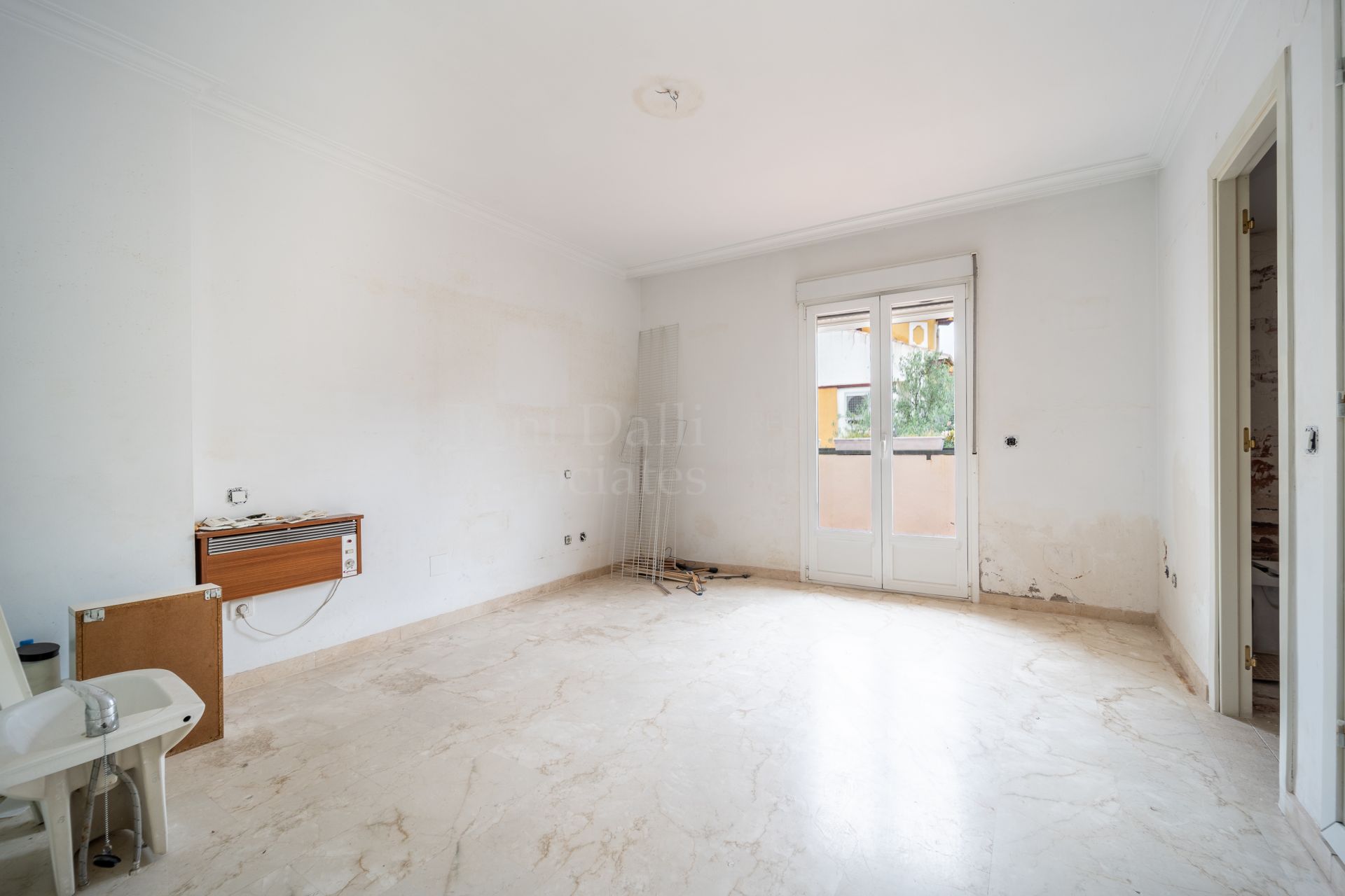 Town House in Azalea Beach, Marbella