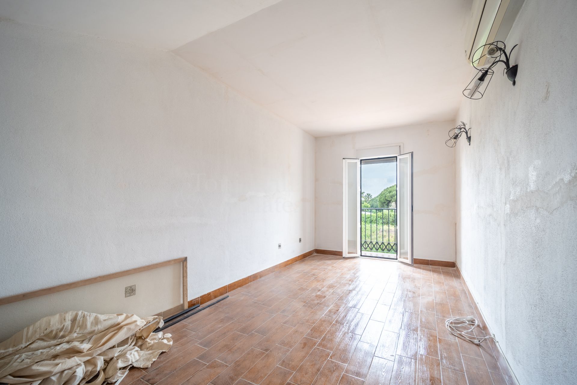 Town House in Azalea Beach, Marbella