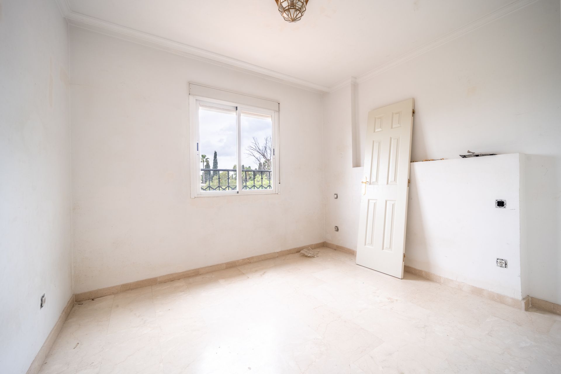 Town House in Azalea Beach, Marbella