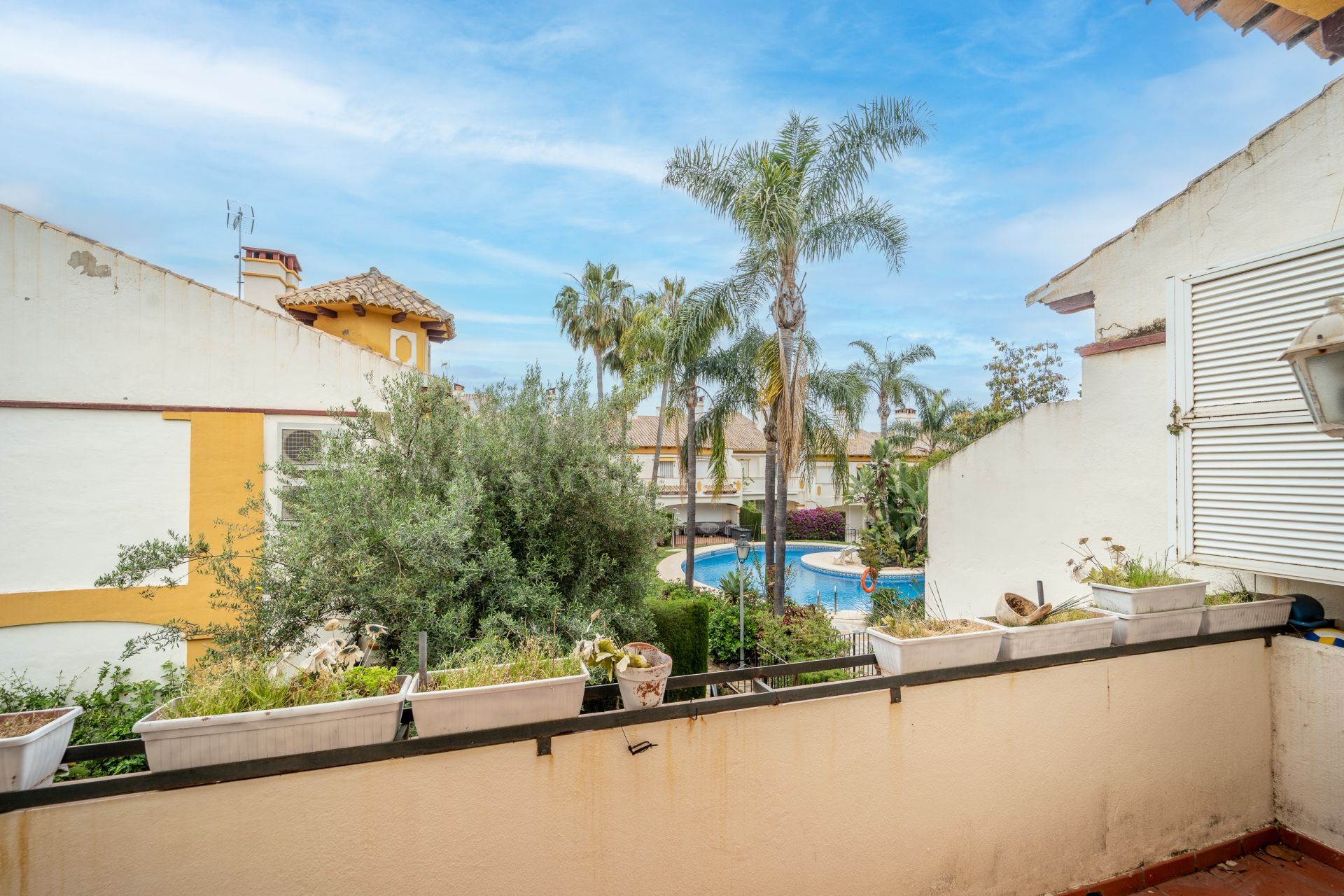 Town House in Azalea Beach, Marbella