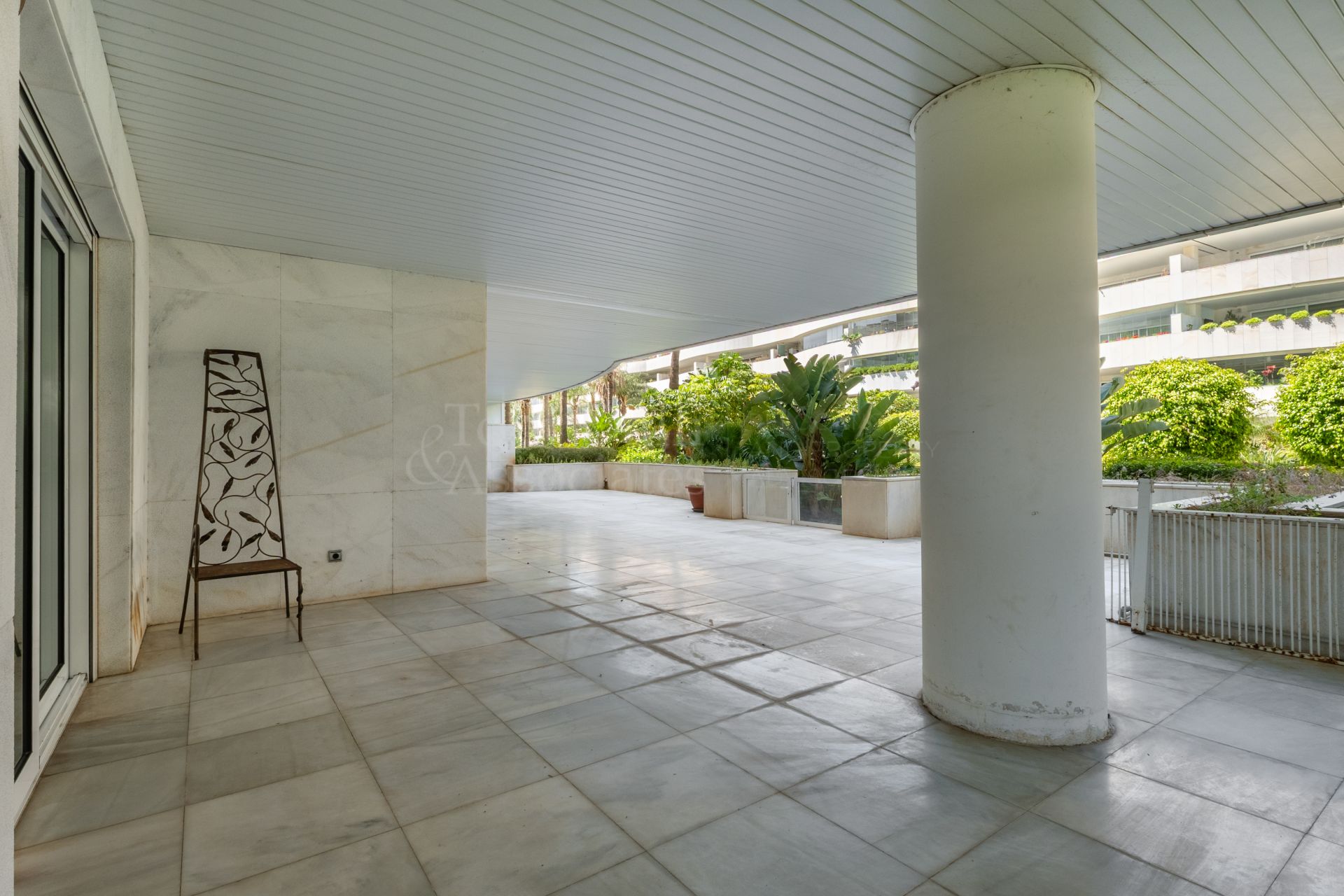 Ground Floor Apartment in El Embrujo Banús, Marbella