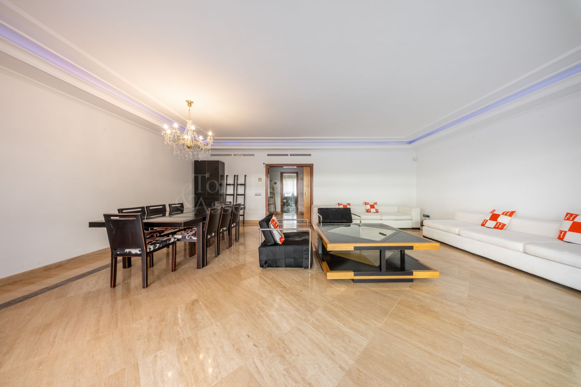 Ground Floor Apartment in El Embrujo Banús, Marbella