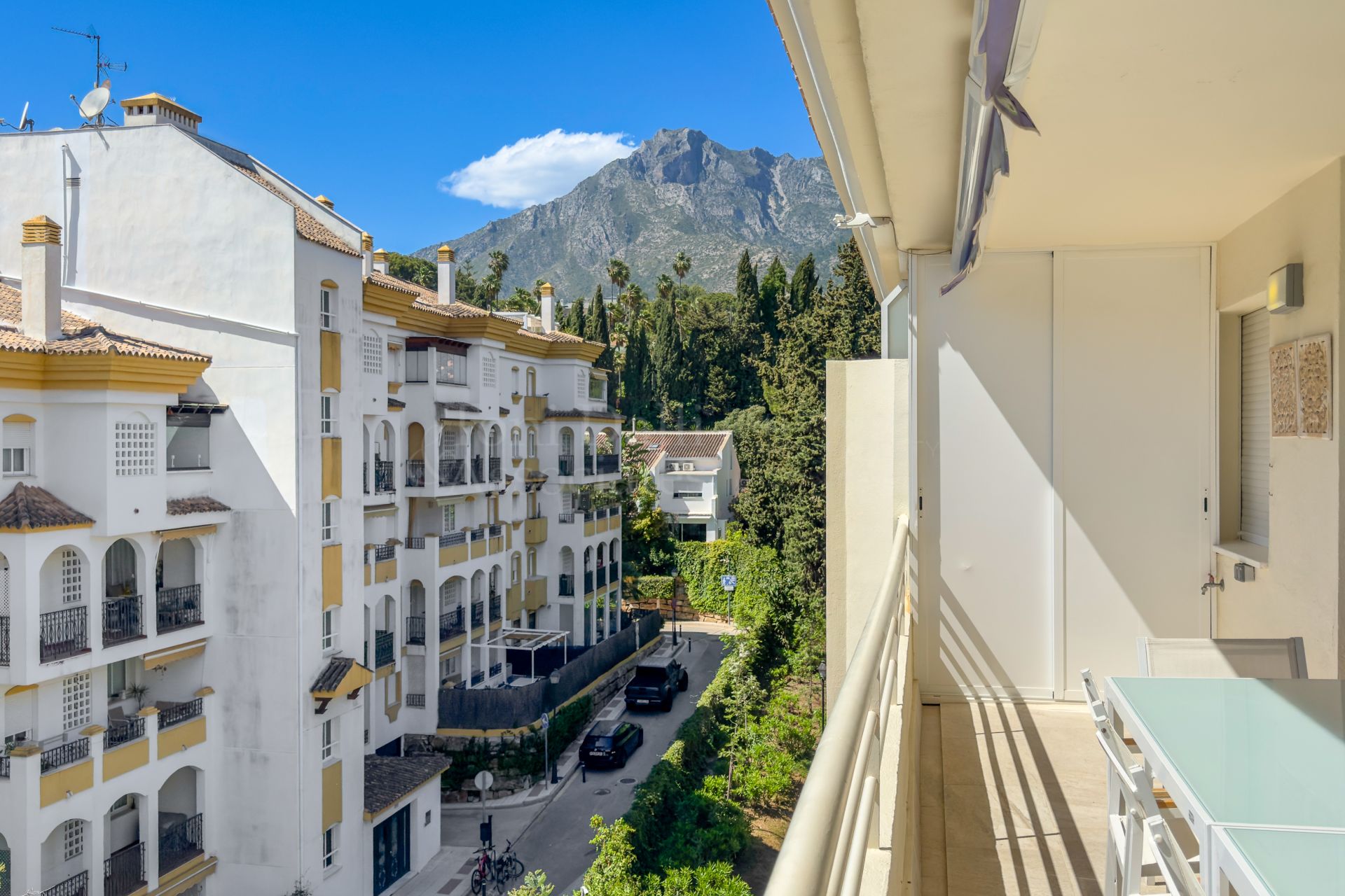 Duplex Penthouse in Costa Nagüeles II, Marbella