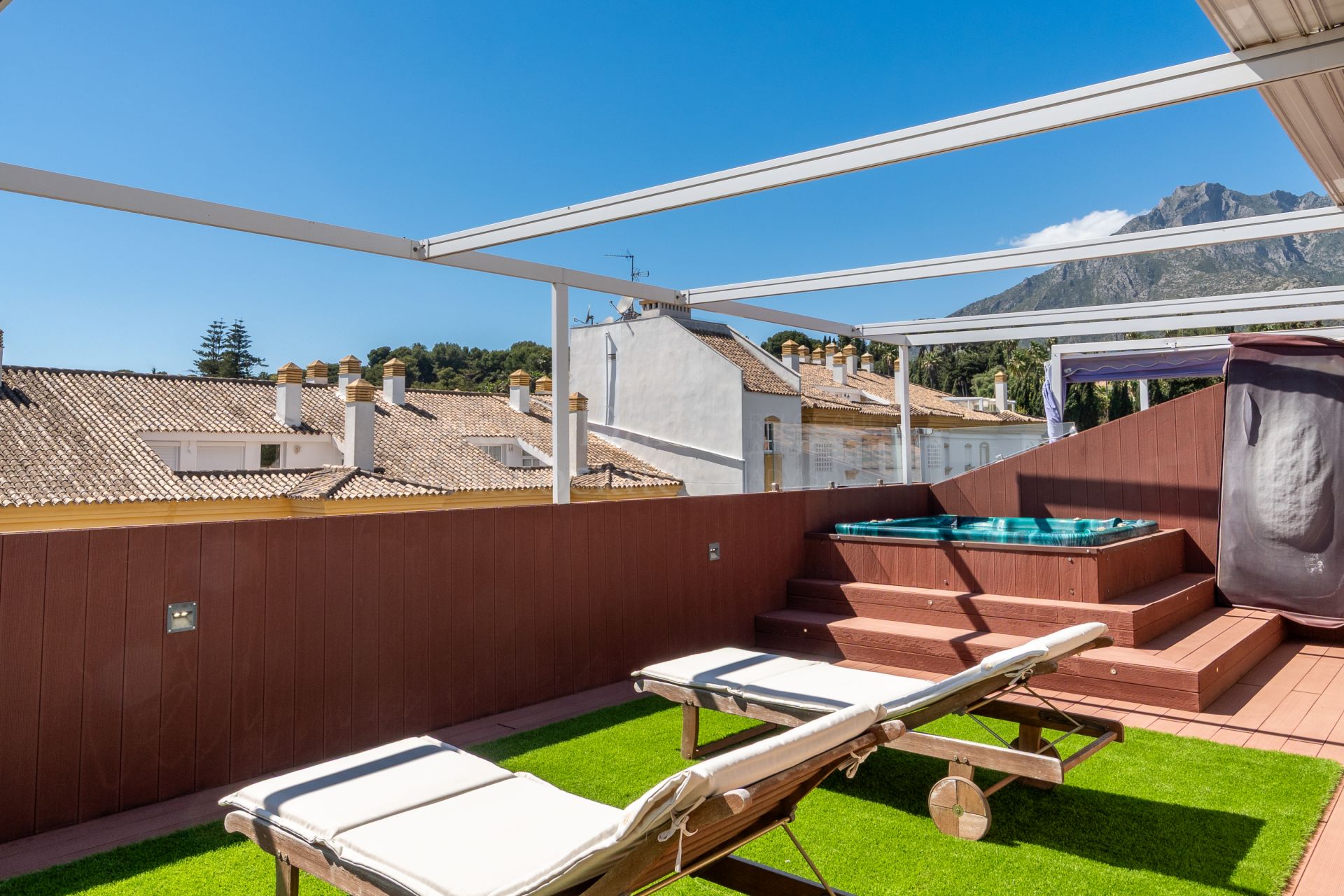 Duplex Penthouse in Costa Nagüeles II, Marbella