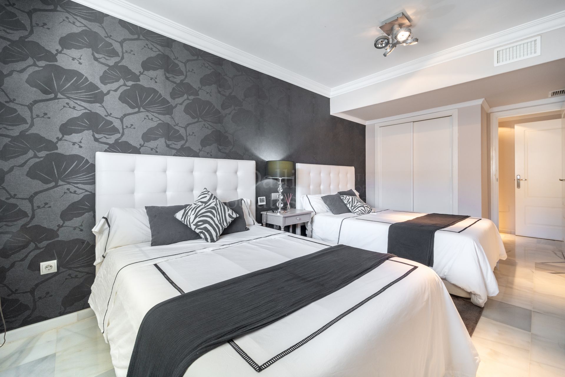 Duplex Penthouse in Costa Nagüeles II, Marbella