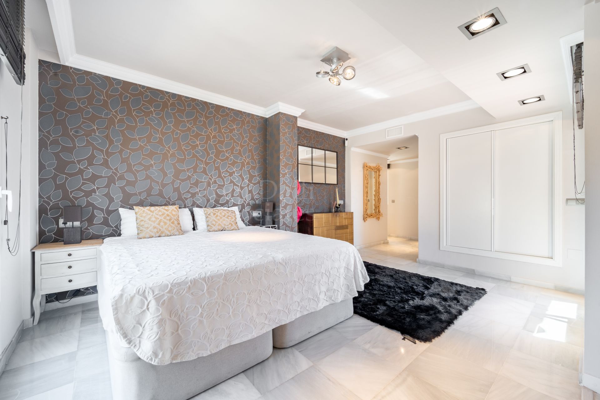 Duplex Penthouse in Costa Nagüeles II, Marbella