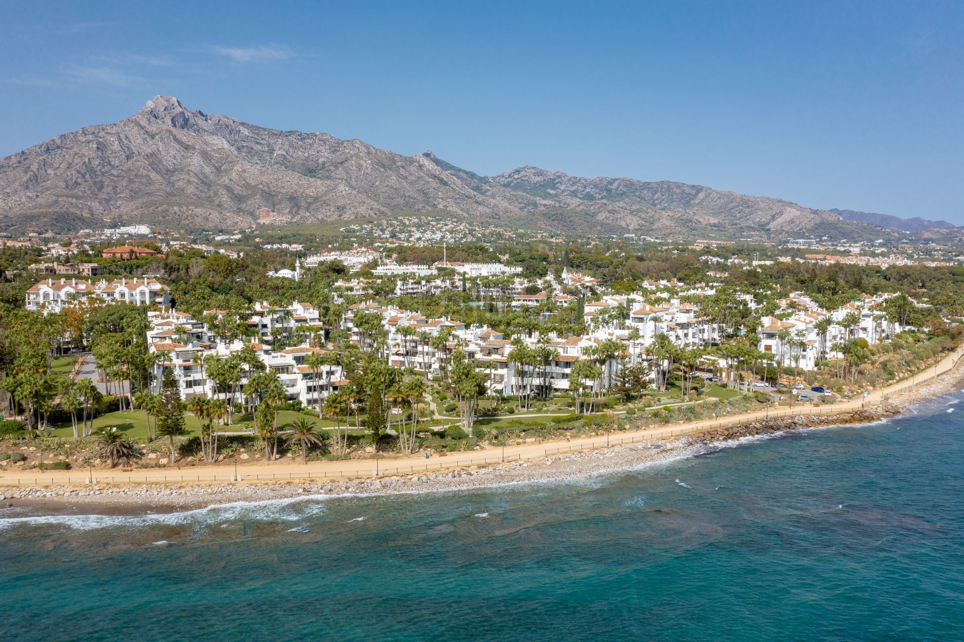 Apartment in Marina Puente Romano, Marbella