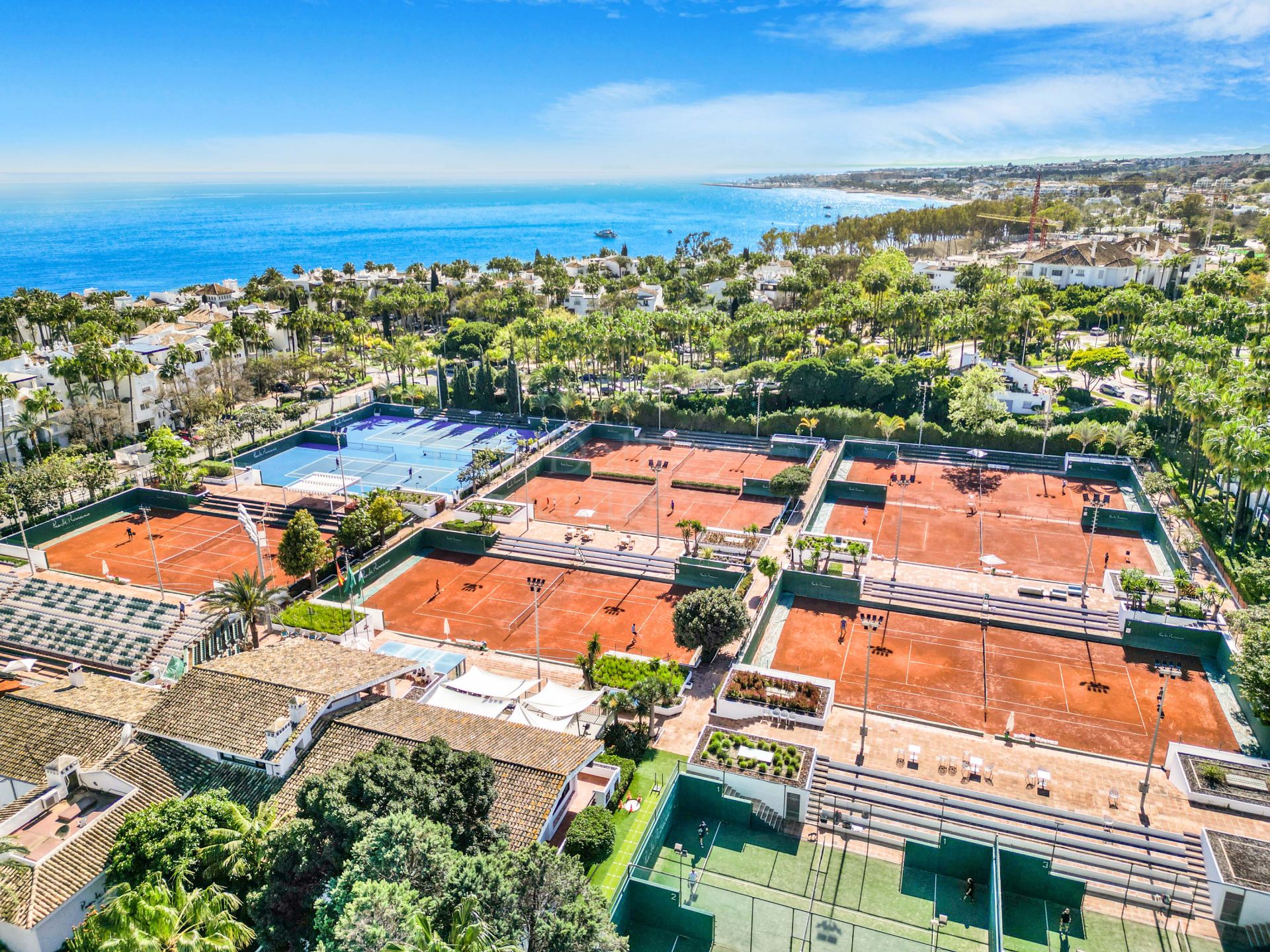 Apartment in Marina Puente Romano, Marbella