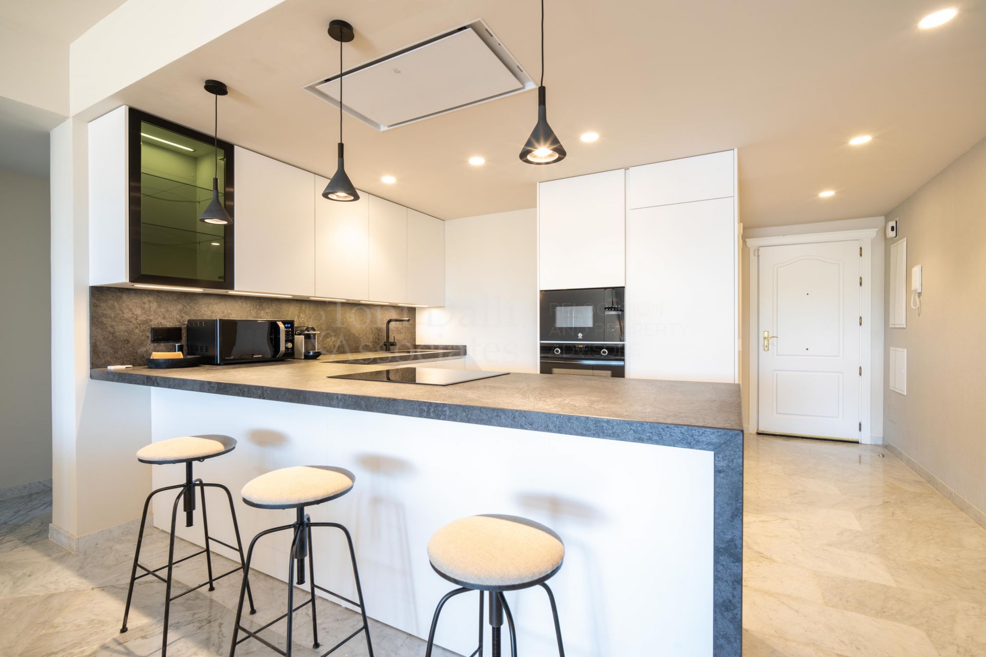 Apartment in Marina Puente Romano, Marbella