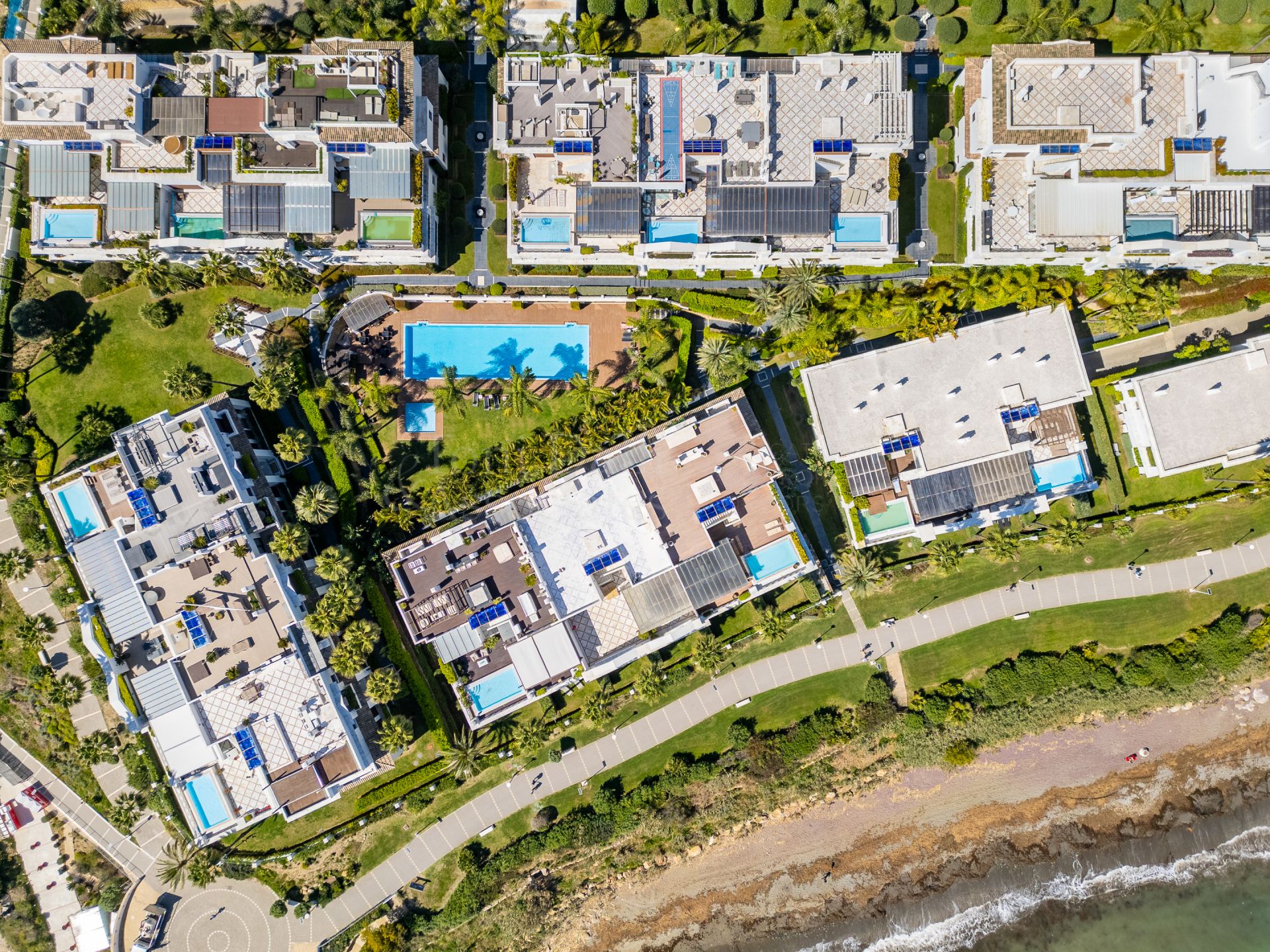 Ground Floor Apartment in Doncella Beach, Estepona