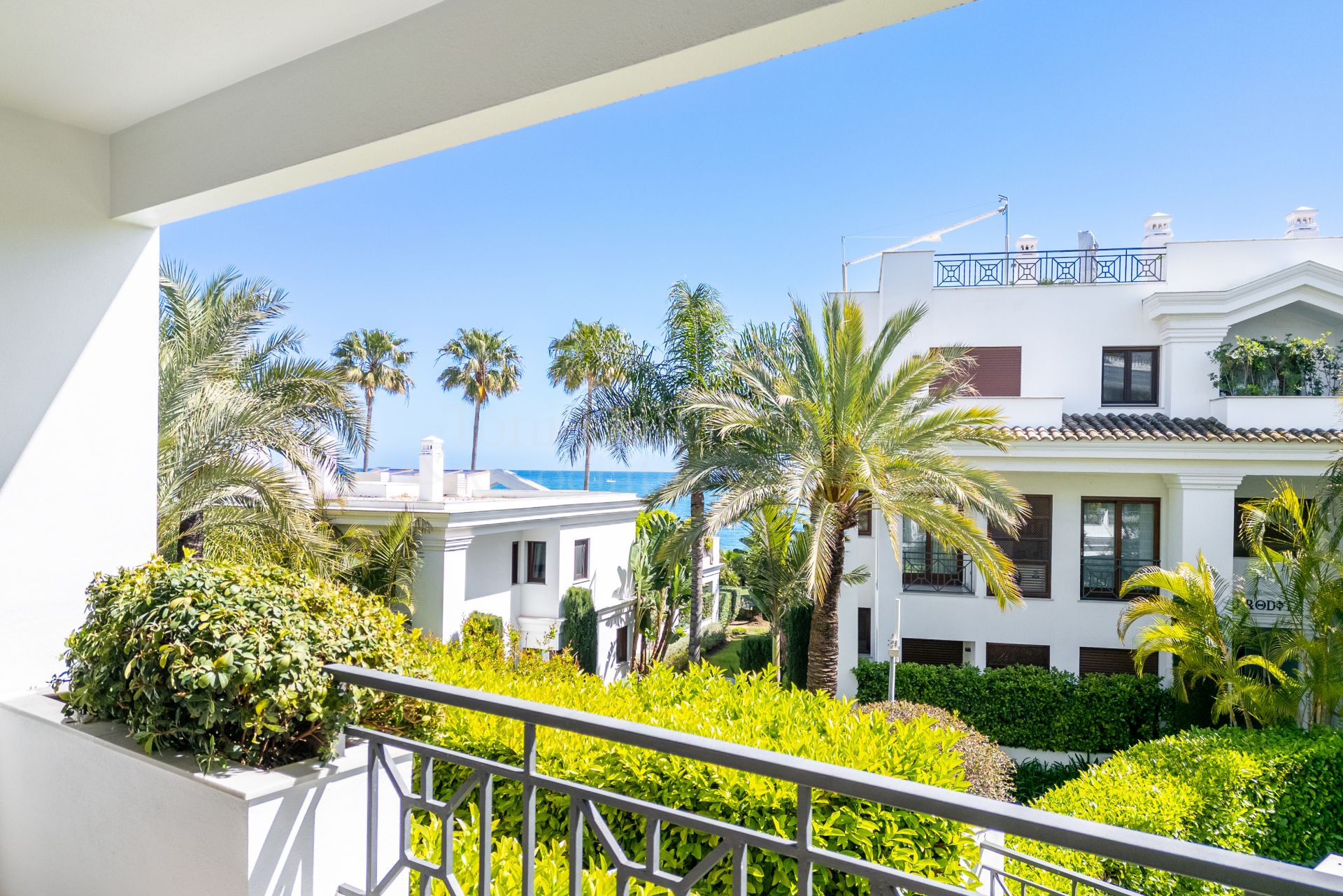Ground Floor Apartment in Doncella Beach, Estepona