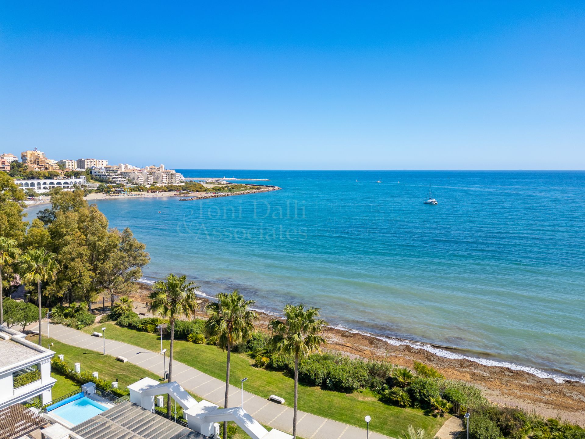 Ground Floor Apartment in Doncella Beach, Estepona