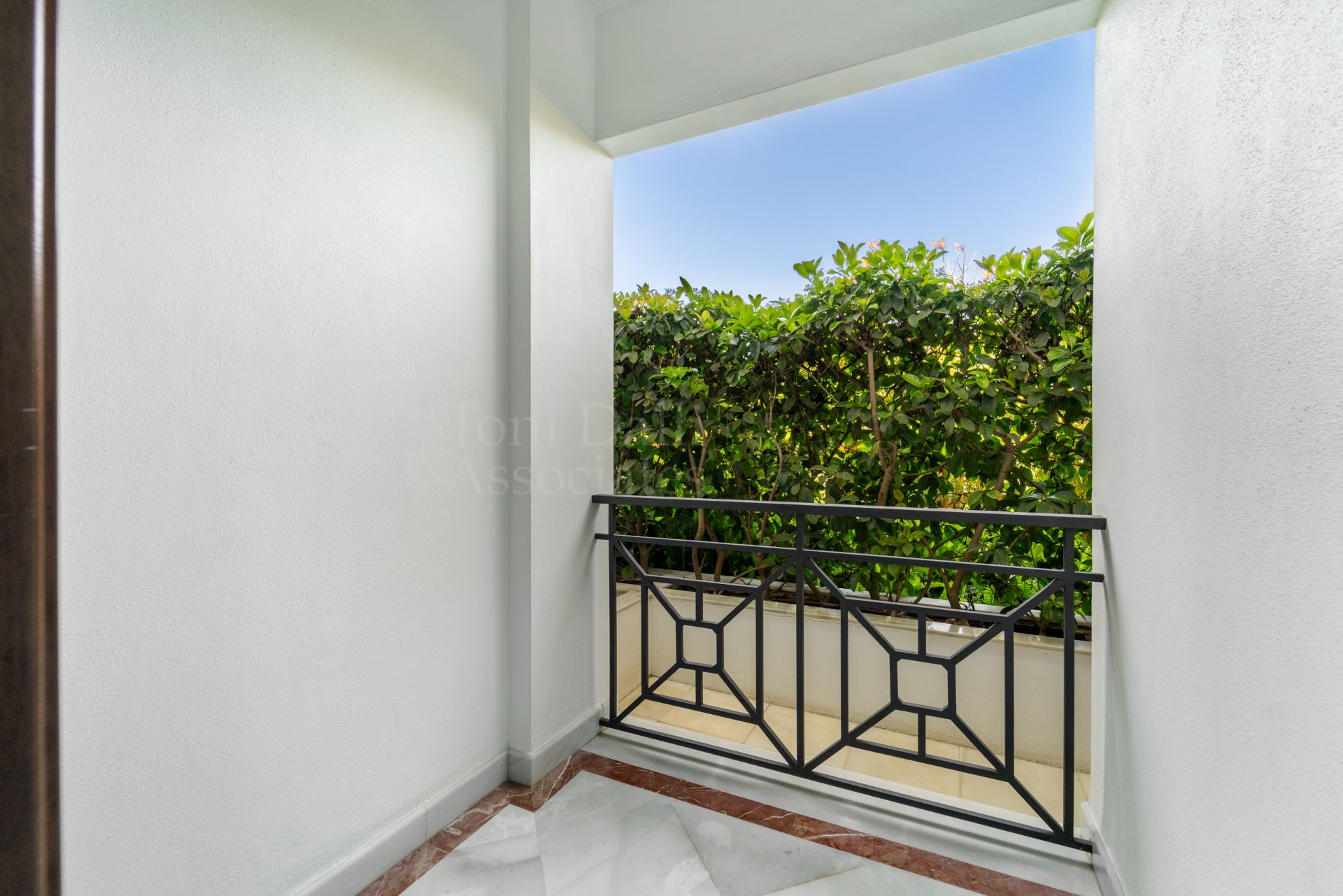 Ground Floor Apartment in Doncella Beach, Estepona