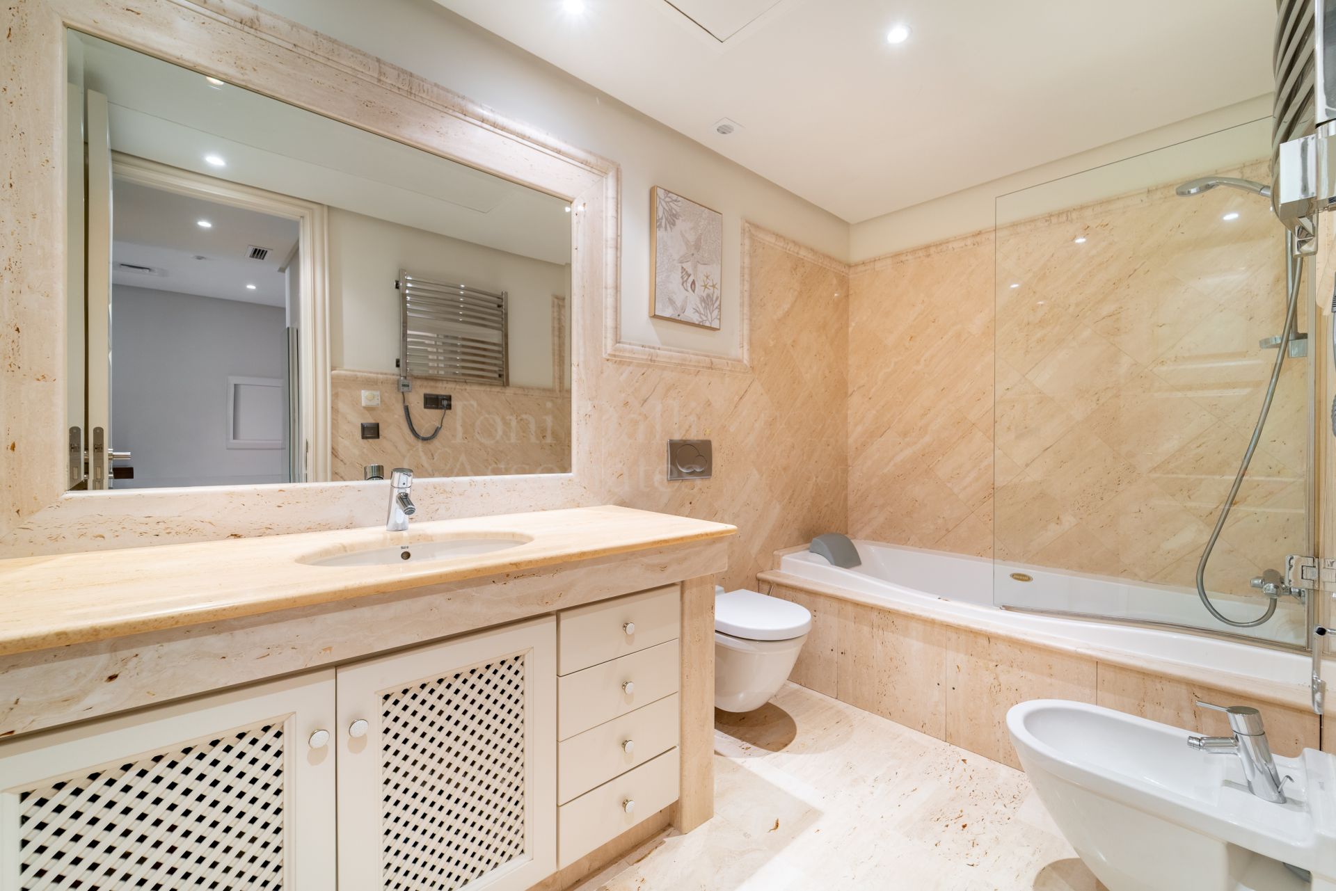 Ground Floor Apartment in Doncella Beach, Estepona