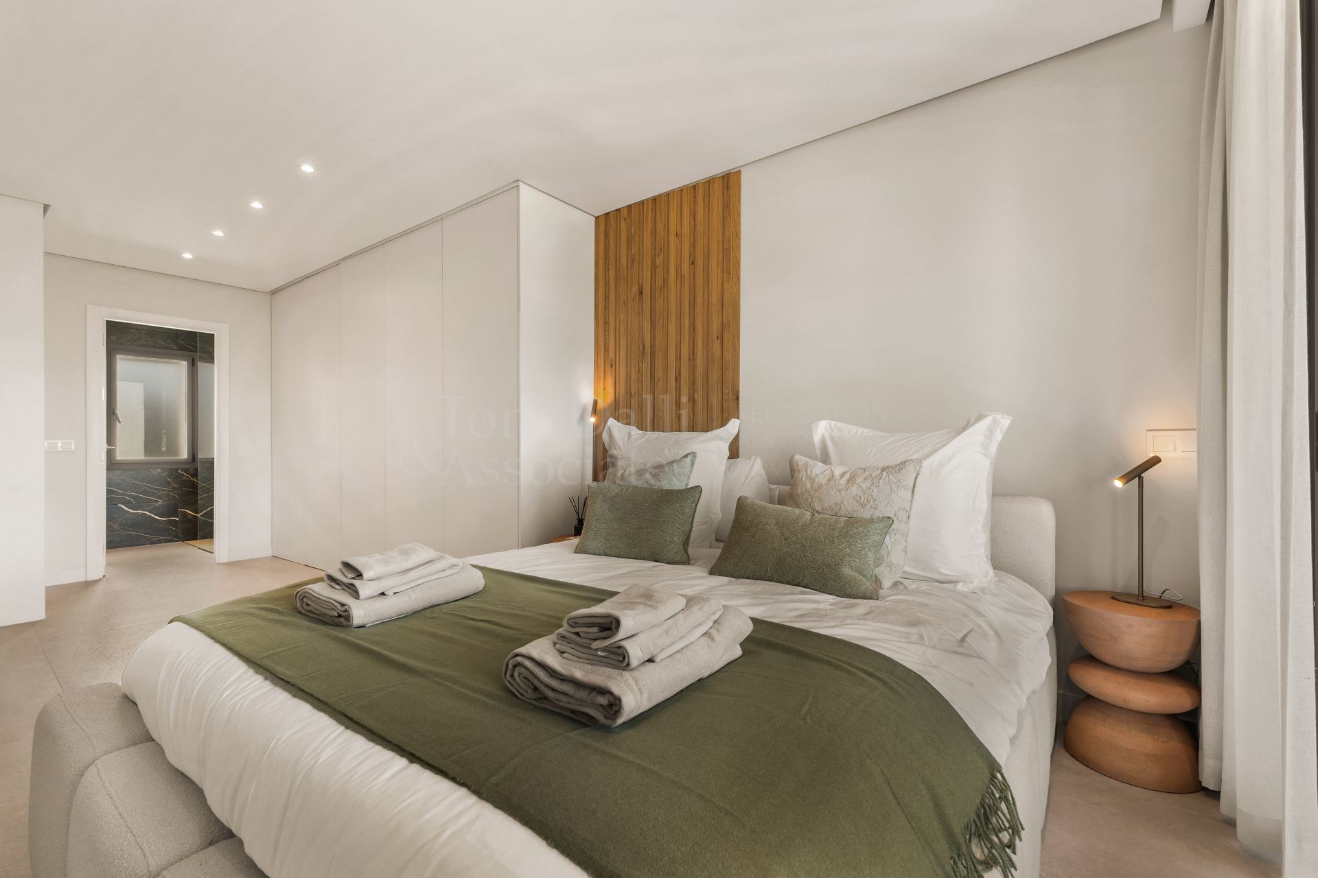 Apartment in Jardines de Andalucia, Marbella