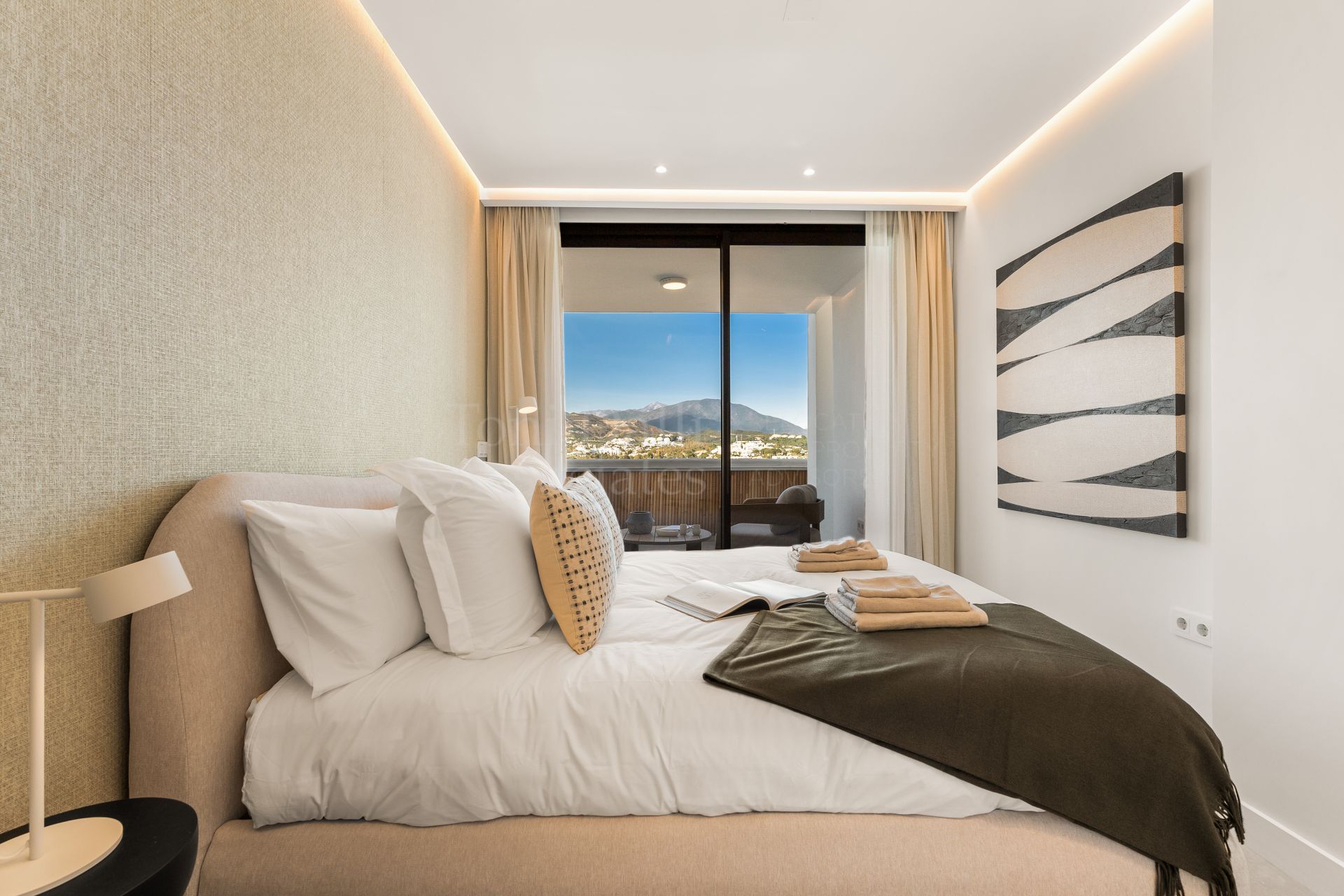 Apartment in Jardines de Andalucia, Marbella