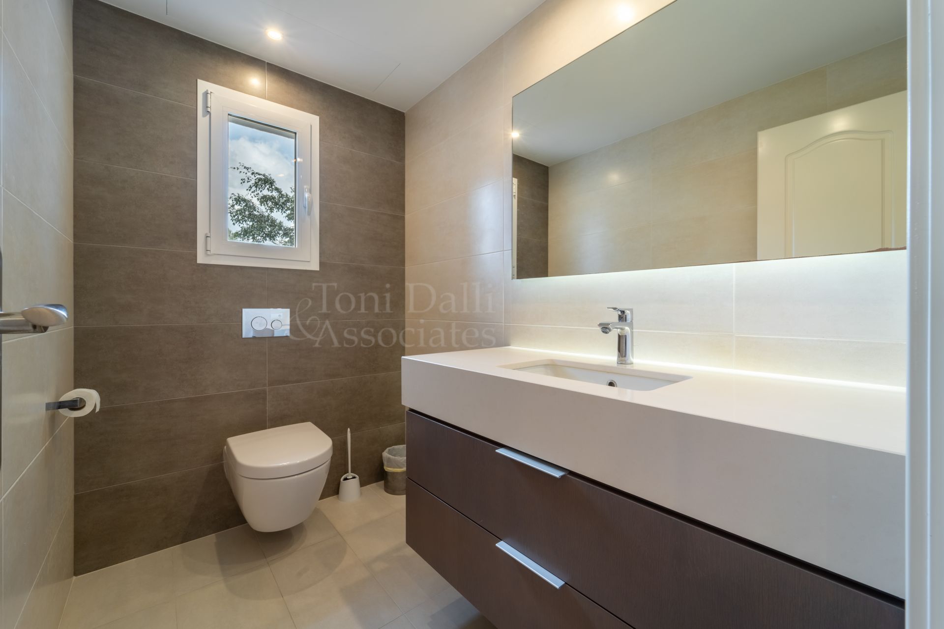 Duplex Penthouse in Marina Puente Romano, Marbella