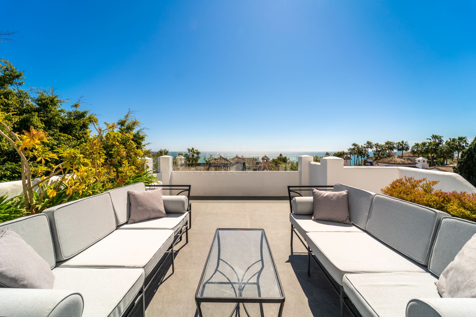 Duplex Penthouse in Marina Puente Romano, Marbella