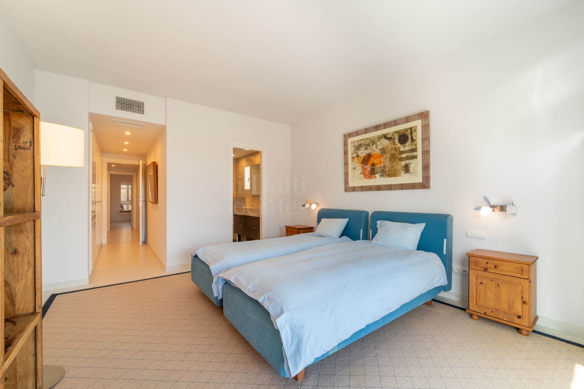 Duplex Penthouse in Marina Puente Romano, Marbella